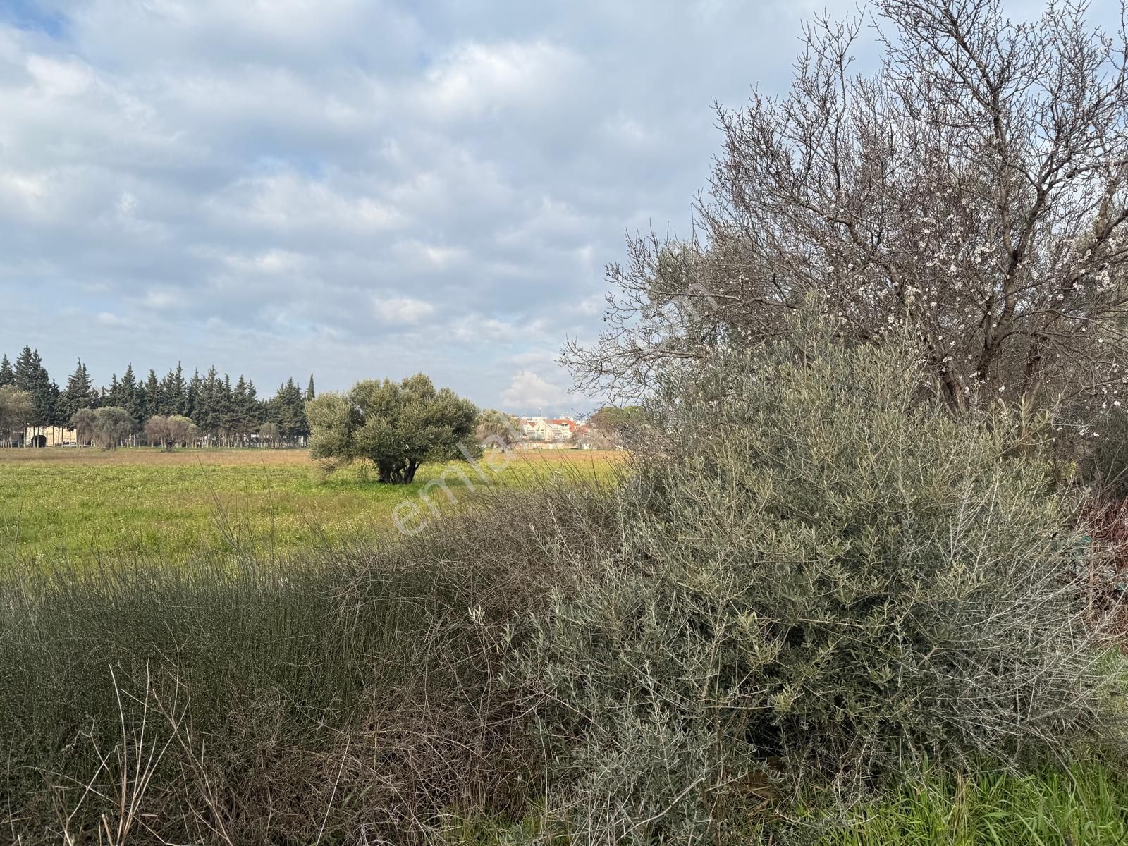 Menderes Mithatpaşa Mahallesin'de Satılık İmarlı Arsa - Görsel 31