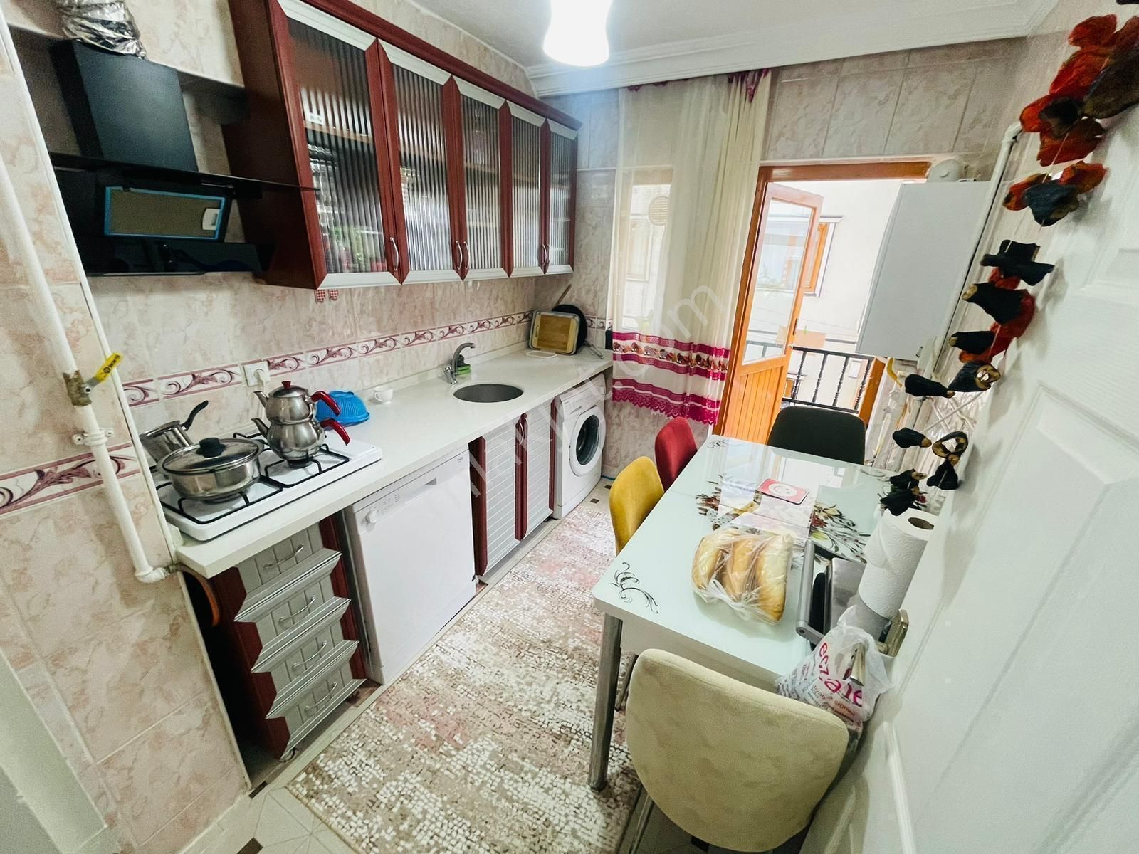 Sincan Malazgirt Satılık Daire Malazgirt Mah 3+1 120 M2 Ara Katta Bagımsız Yapılı Daire