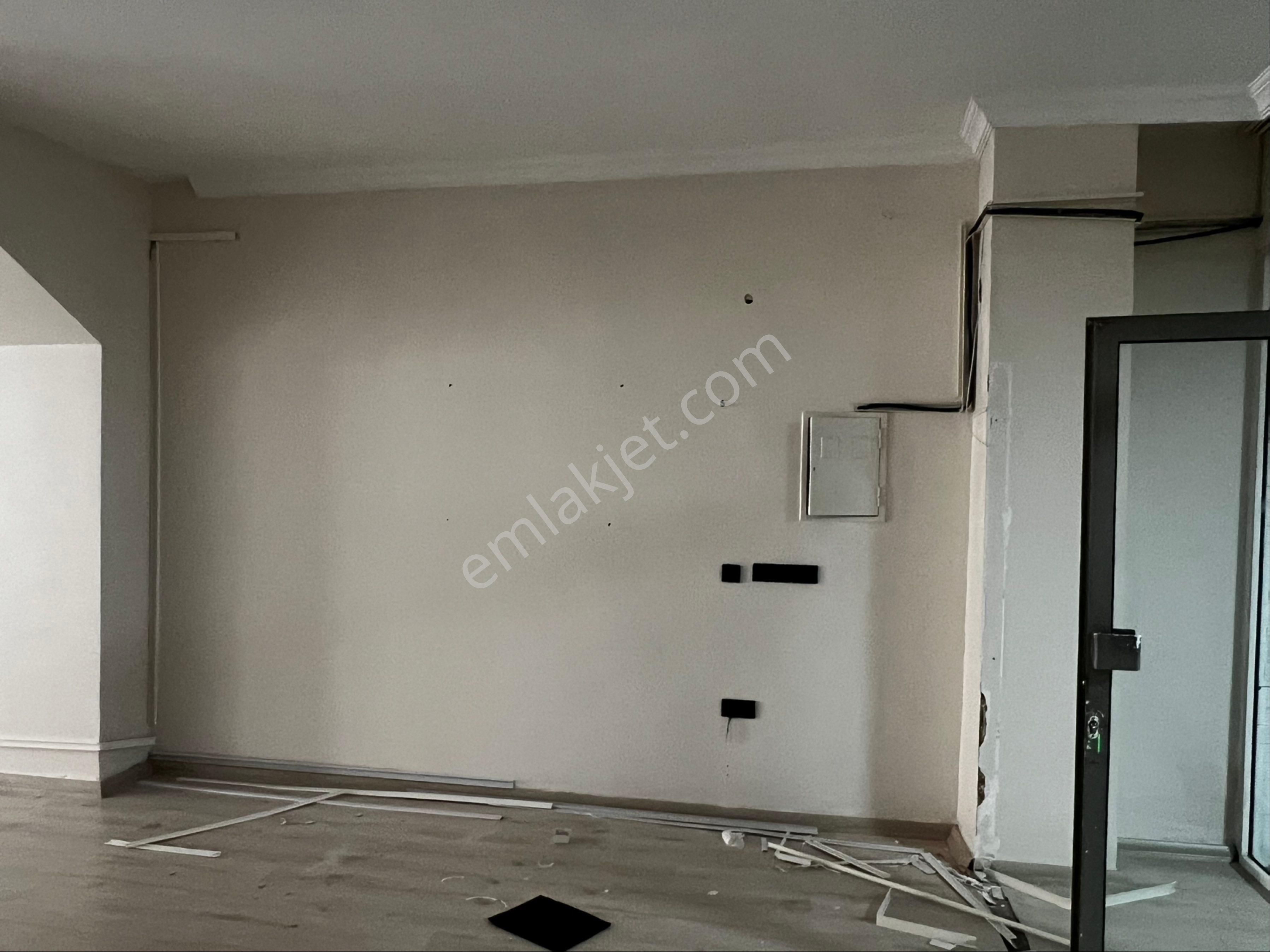 Naz Emlaktan Üsküdar Merkezde Kiralık Mağaza Ofis Depo Dükkan Toplantı Salonu Atölye İşyeri - Görsel 13