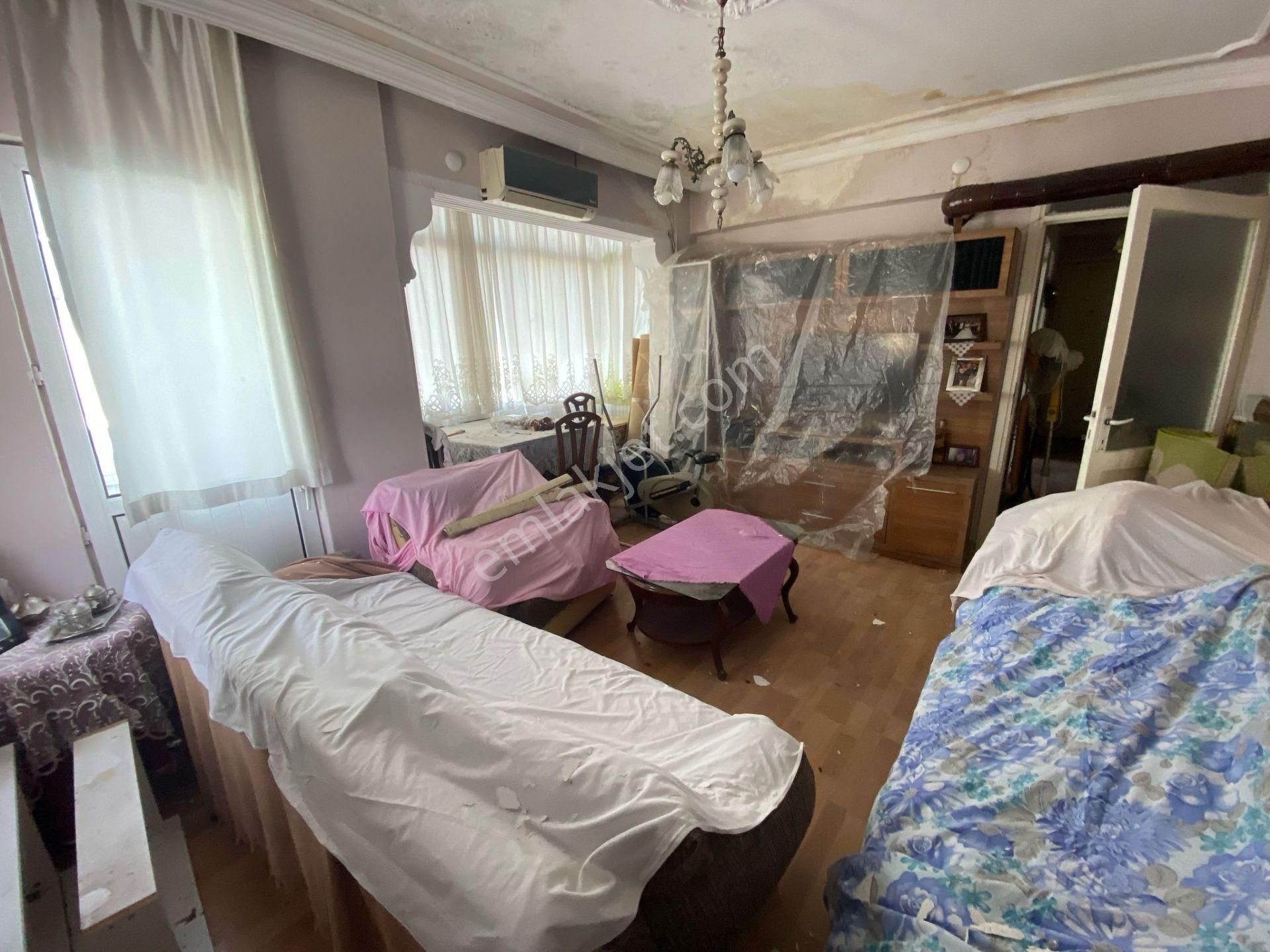 Acill Konak Zeytinlik Mah.de Kemer İzban İstasyonu Yakını 3+1 95m2 Ayrı Mutfak Havadar Satılık Daire - Görsel 5