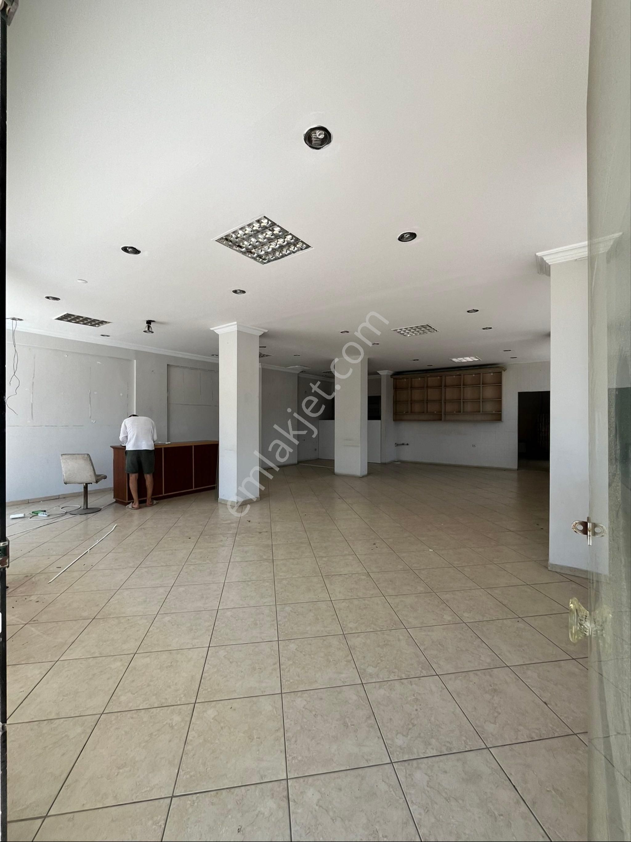 Didim Efeler’de Devren Kiralık Dükkan