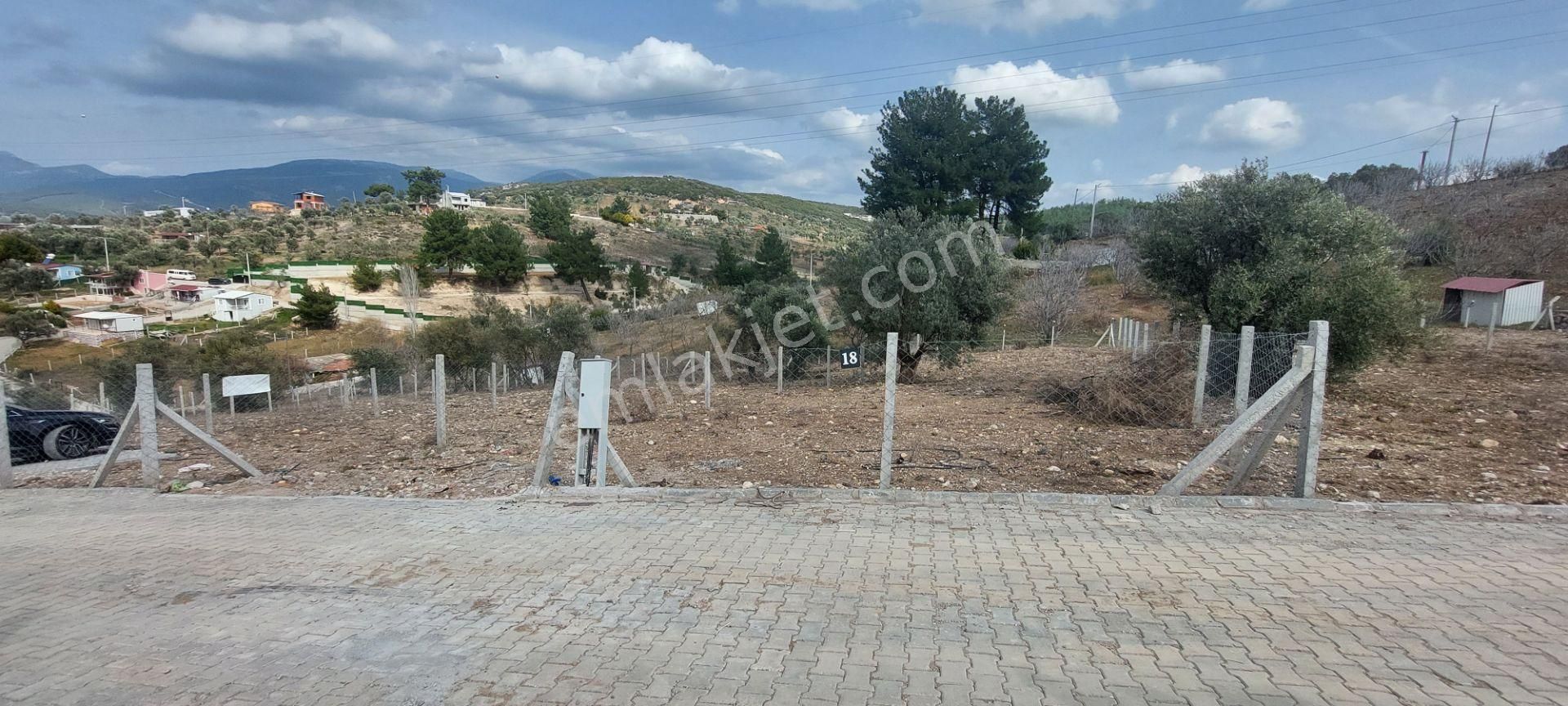 Torbalı Demirci Satılık Tarla Torbalı Demirci Köyünde 390m2 20/1 Hisseli Tarla