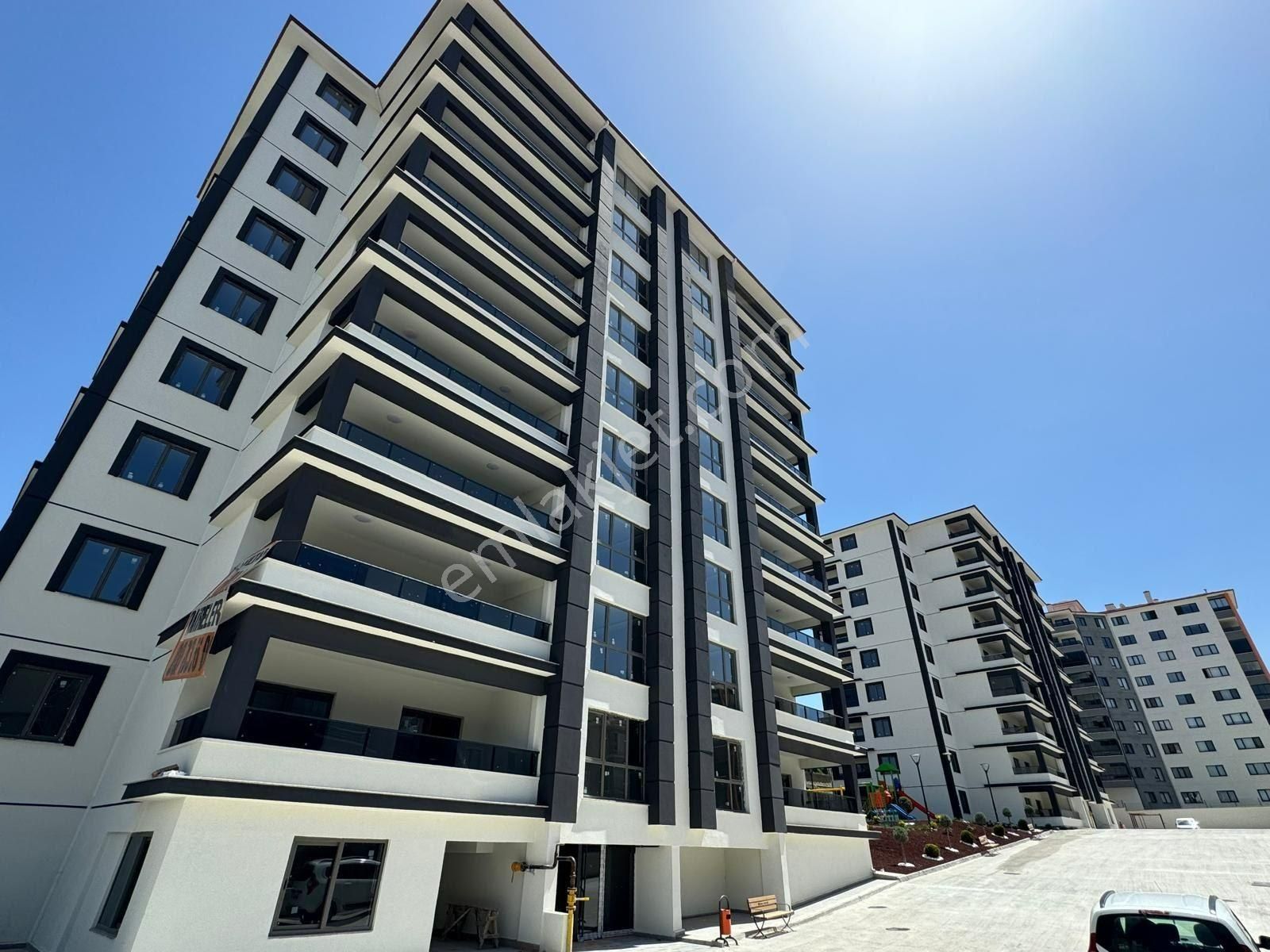 Gölbaşı Seğmenler Satılık Daire Satılık Gölbaşı Sıfır Lüks Daire 4+1 Miltaş Uplife Sitesi