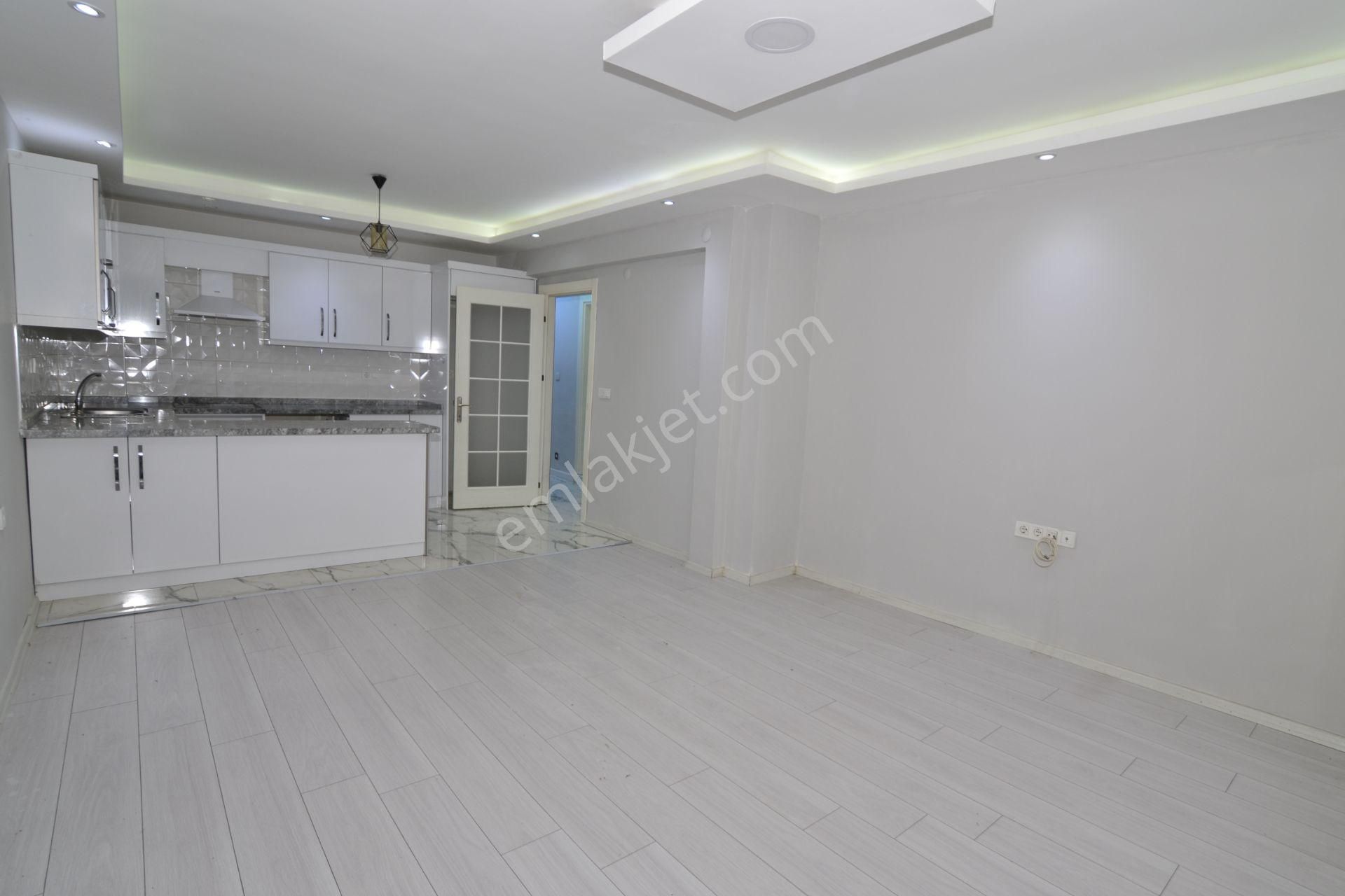 Balçova Onur Kiralık Daire Turpa Silver'dan Balçova Merkezde Jeotermalli Bahçeli 3+1 Daire