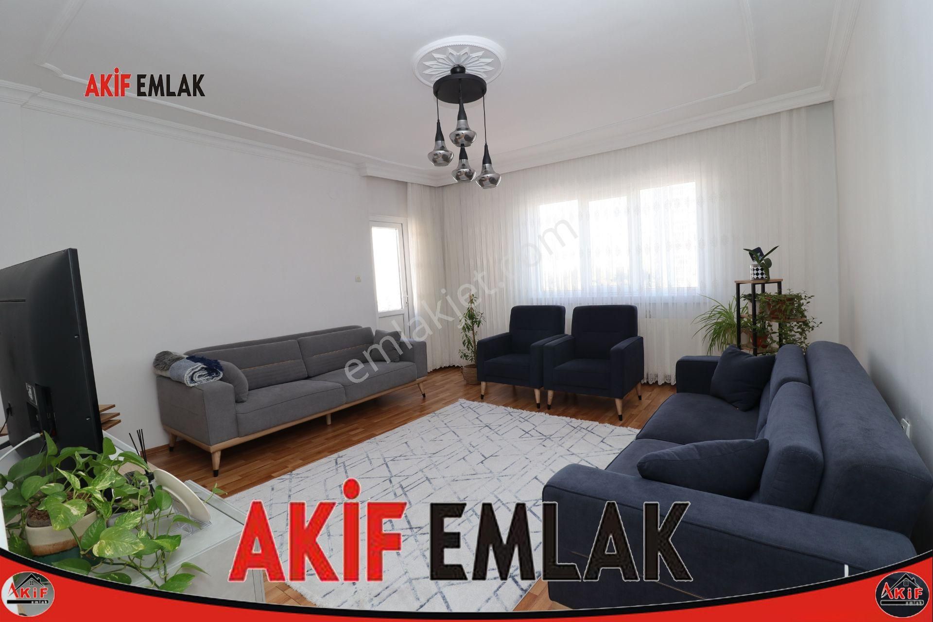 Sincan Selçuklu Kiralık Daire Akif'ten Sincan Selçuklu'da Cadde Üzeri Ön Cephe 3+1 Kiralık Daire