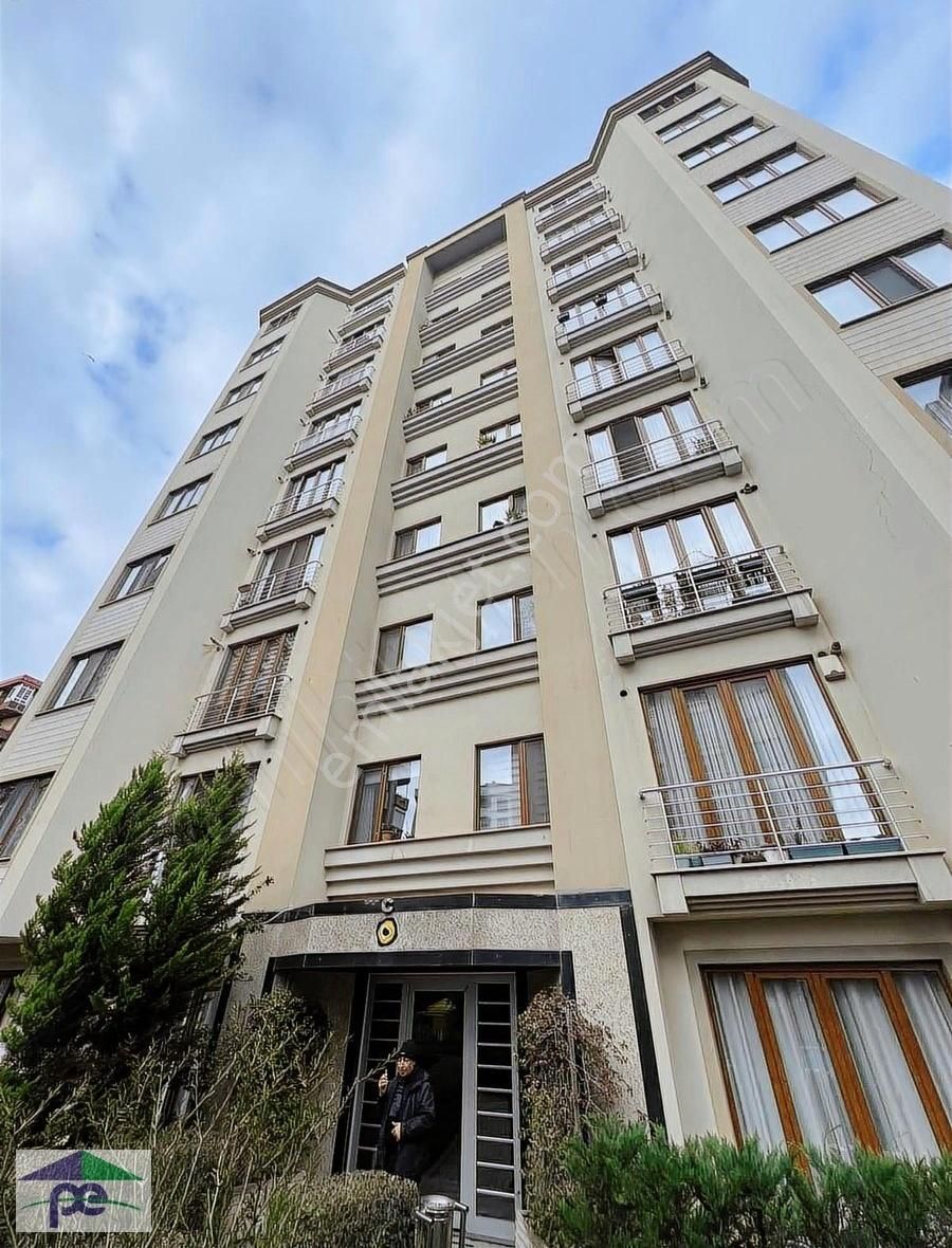 Kadıköy Bostancı Satılık Daire Polat'tan 4+1 190 M2 Havuzlu Güvenlikli Otoparklı Nezih Site