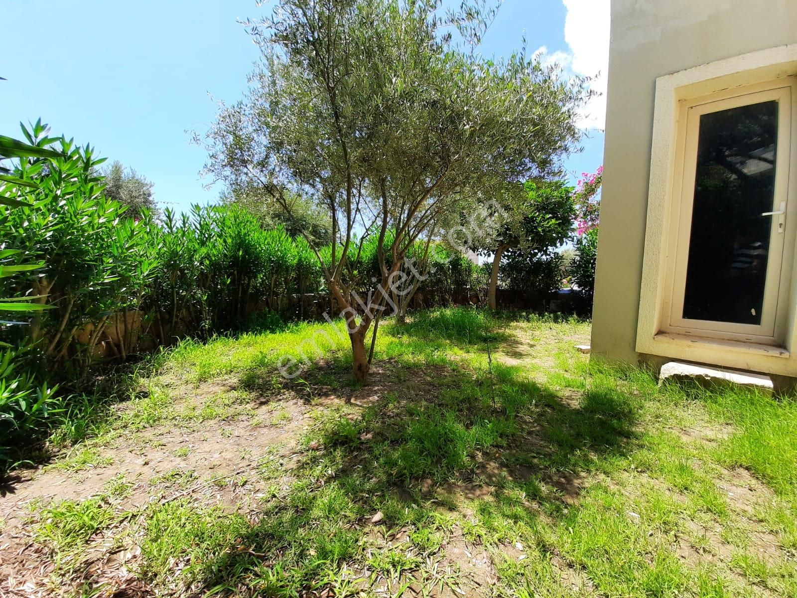 🌟 Bodrum Konacık'ta Deniz Manzaralı Havuzlu Site İçi Tripleks Villa! 🏡🌊 - Görsel 24