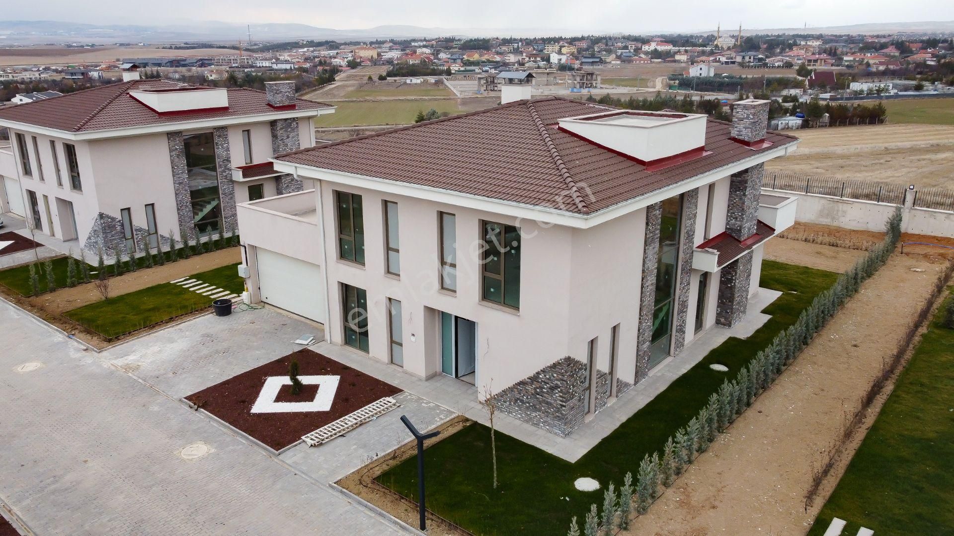 Gölbaşı Hacılar Satılık Villa Gölbaşı Mora Manzara Villalarında 5+1 Satılık Lüks Villa