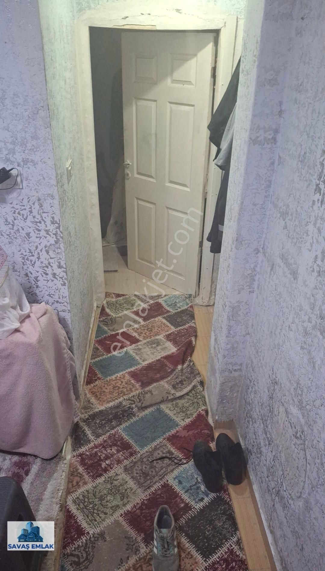 Savaş Emlak'tan Satılık 1+1 Bahçe Kat Hisseli Tapu Mehmet Akif Mahallesi Küçükçekmece Apart Daire