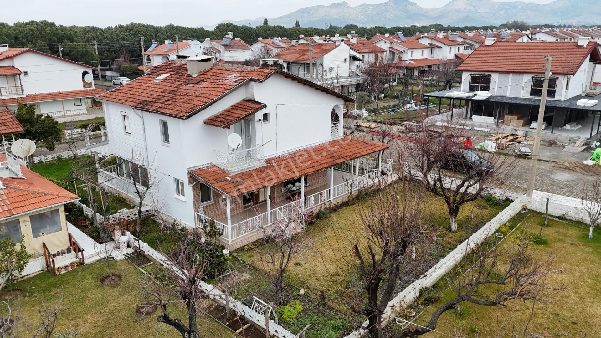 Dikili Salihler Denize Sıfır Satılık Villa İzmir Dikili Salihleraltı Denize Yakın Mesafede Satılık Villa