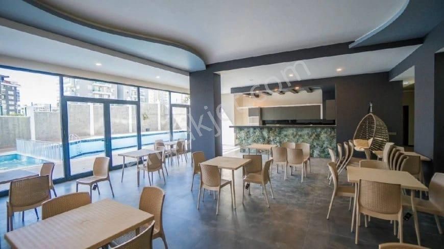 Alanya Mahmutlarda 3+1 Ful Aktiviteli Eşyasız Satılık Residence