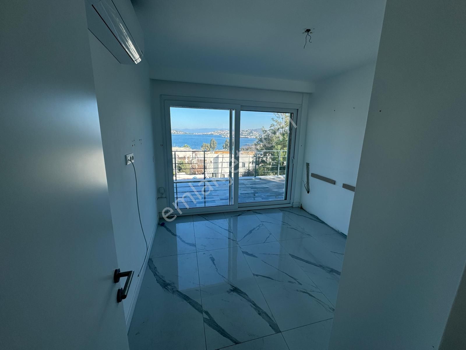 Yalıkavak Merkezde 4+1 Full Manzaralı Satılık Villa - Görsel 12