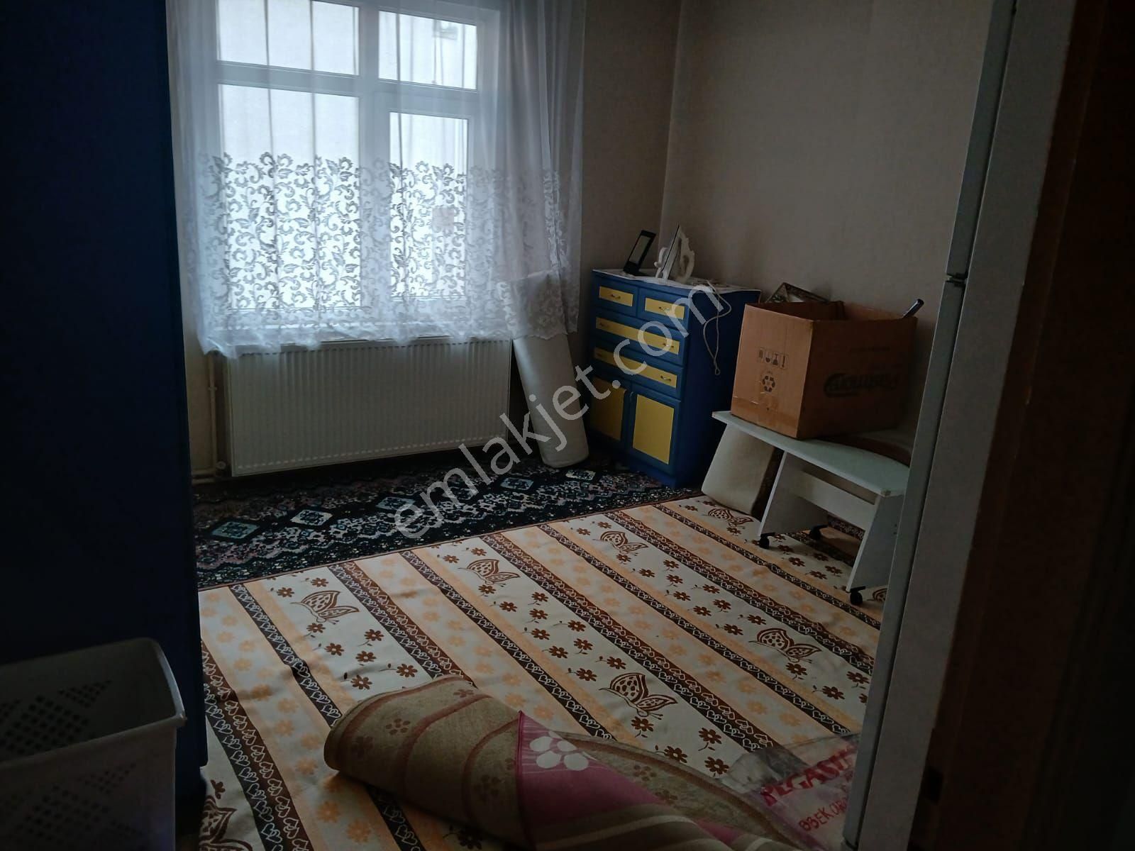 Kartal Topselvi Satılık Daire Kartal Topselvide Satılık Geniş Daire