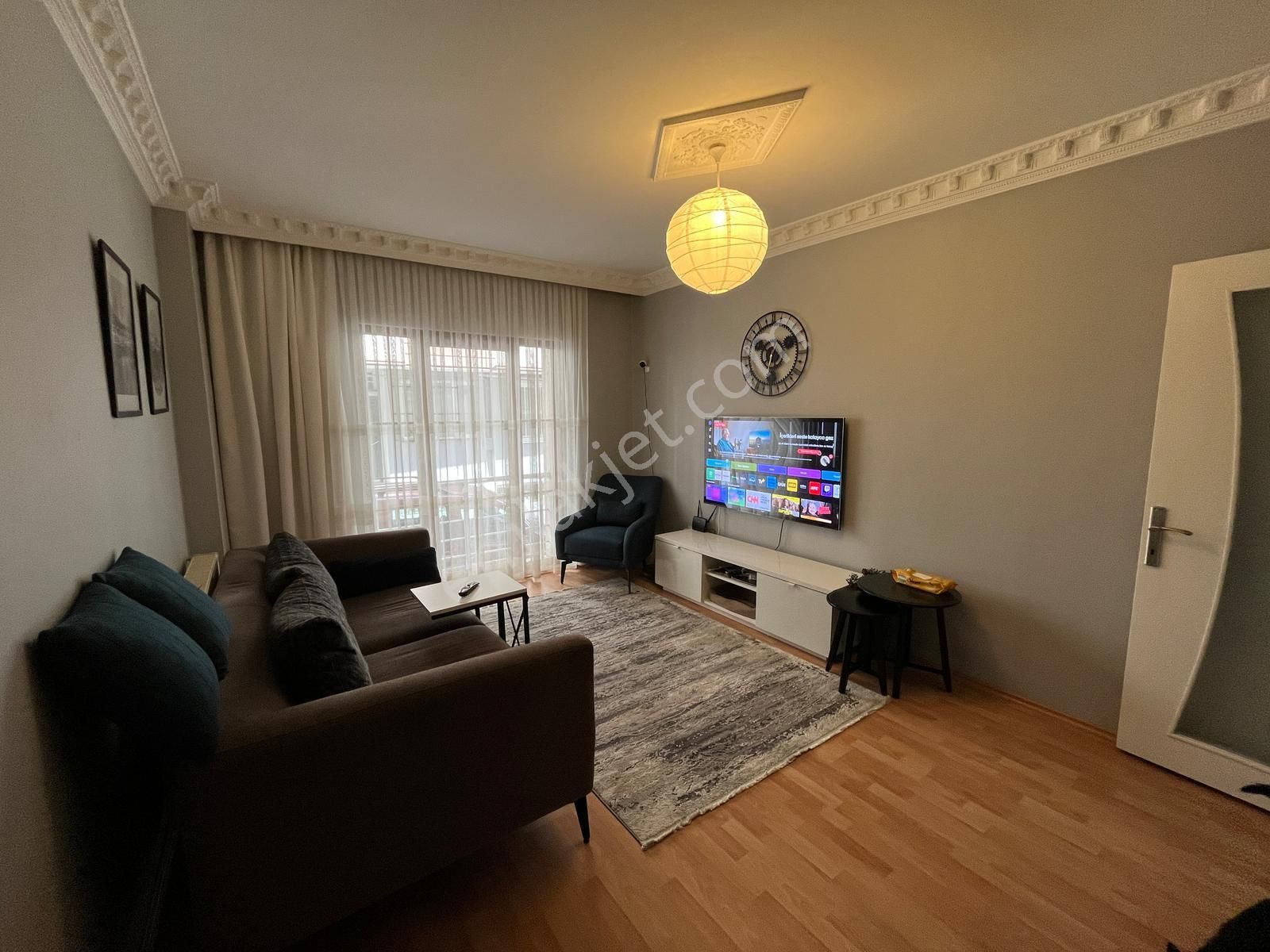 Kağıthane Çeliktepe Satılık Daire Çeliktepe'de Metroya 5dk,1+1,60m2,yüksek Giriş,iskanlı Artum'dan