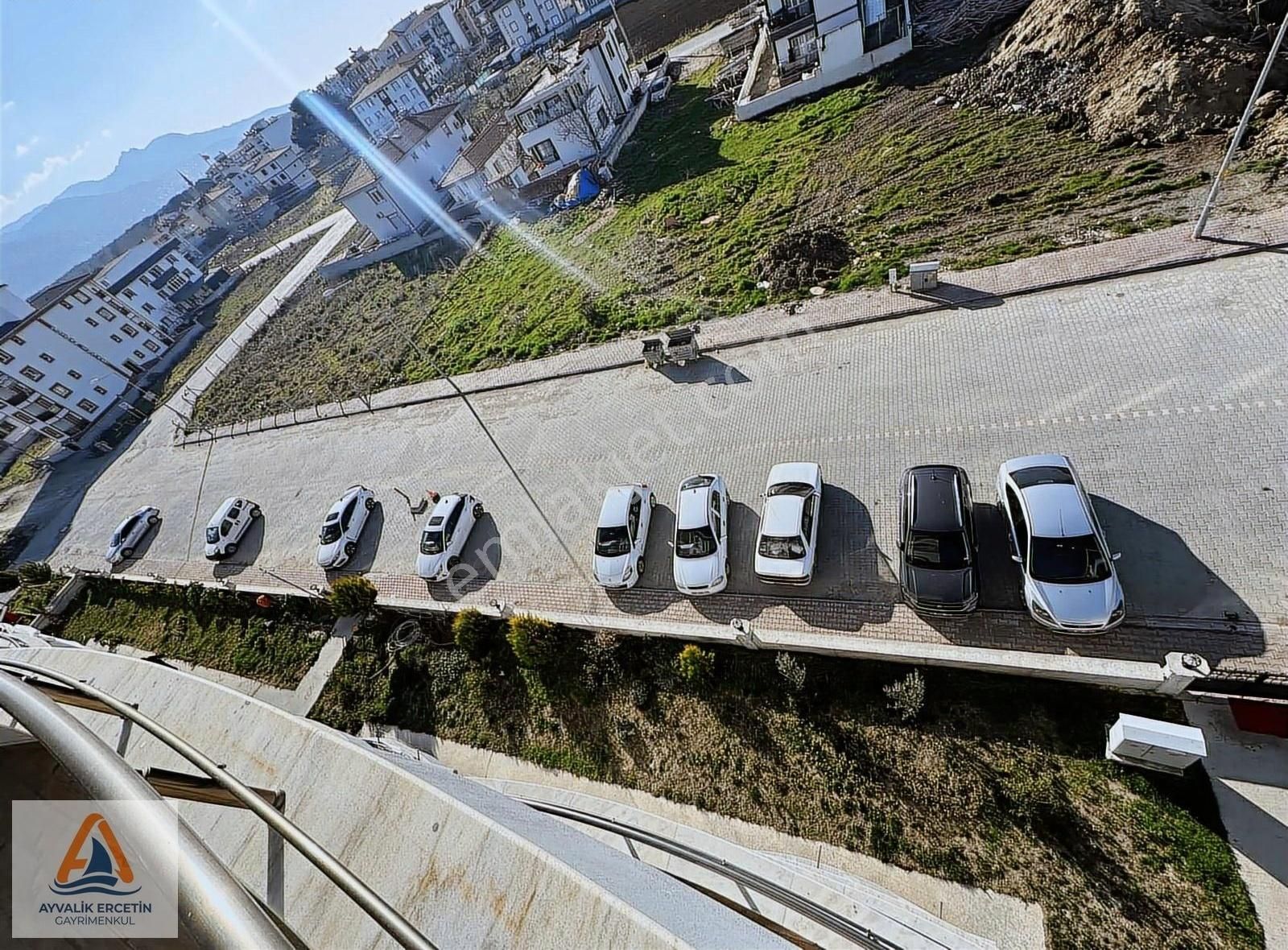 Ayvalık Altınovada 110m2 2+1 Ebeveyn Banyolu Site İçi Daire - Görsel 18