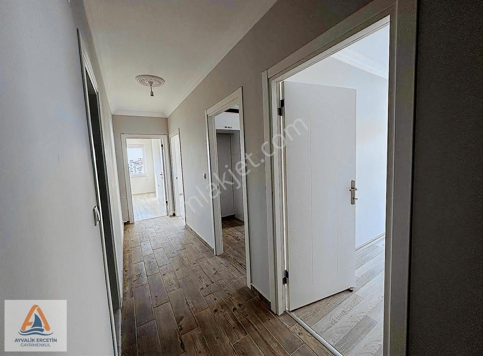 Ayvalık Altınovada 110m2 2+1 Ebeveyn Banyolu Site İçi Daire - Görsel 35
