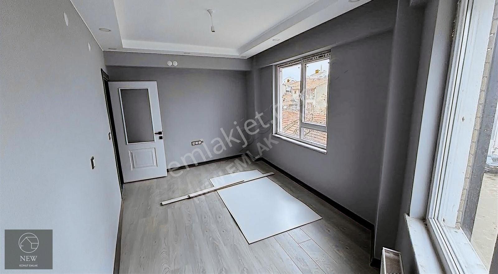 New Emlak'tan Esentepe'de Satılık Özel Garajlı Lüx 2+0 Daire
