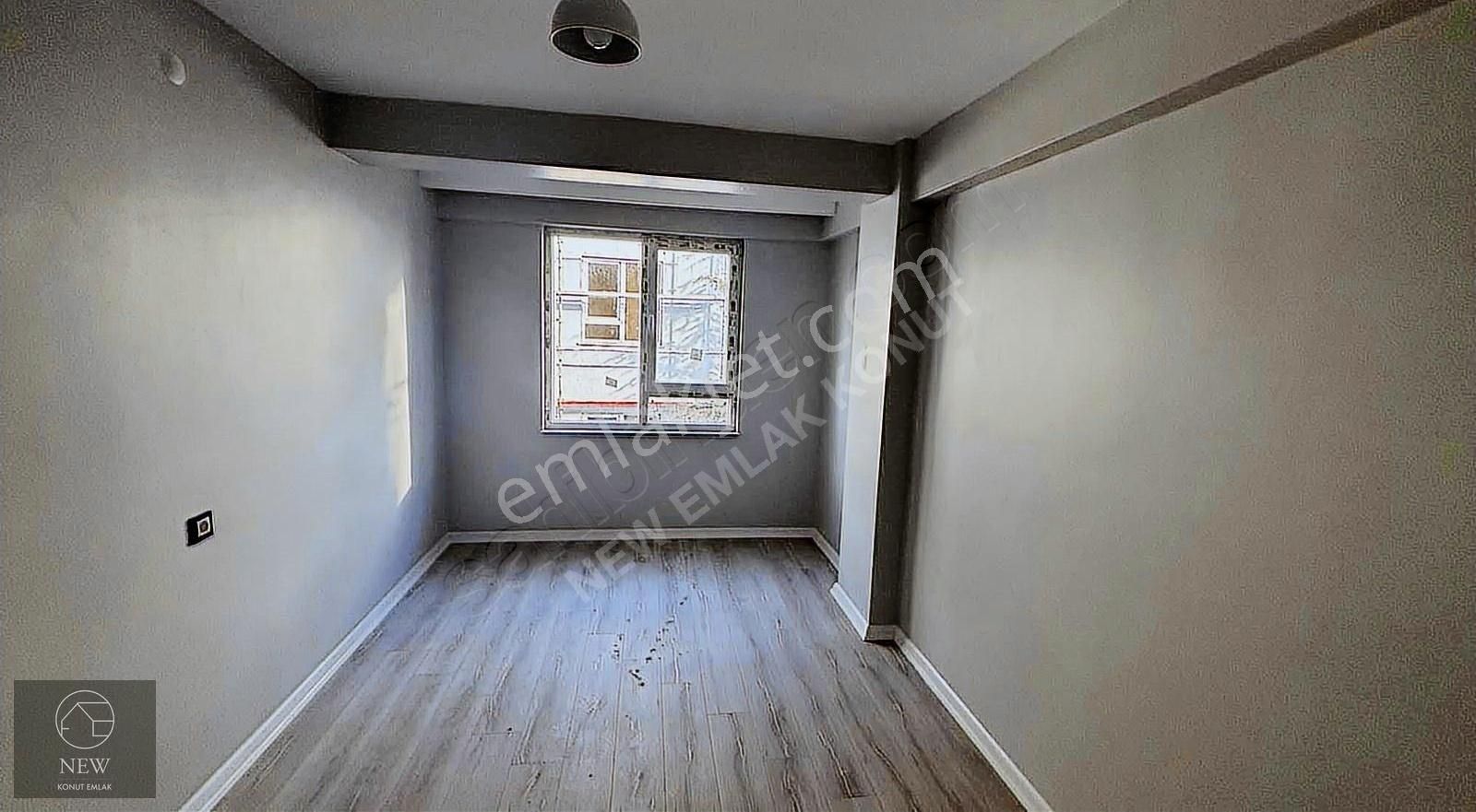 New Emlak'tan Çamlıca'da Satılık Özel Garajlı Lüx 1+1 Daire