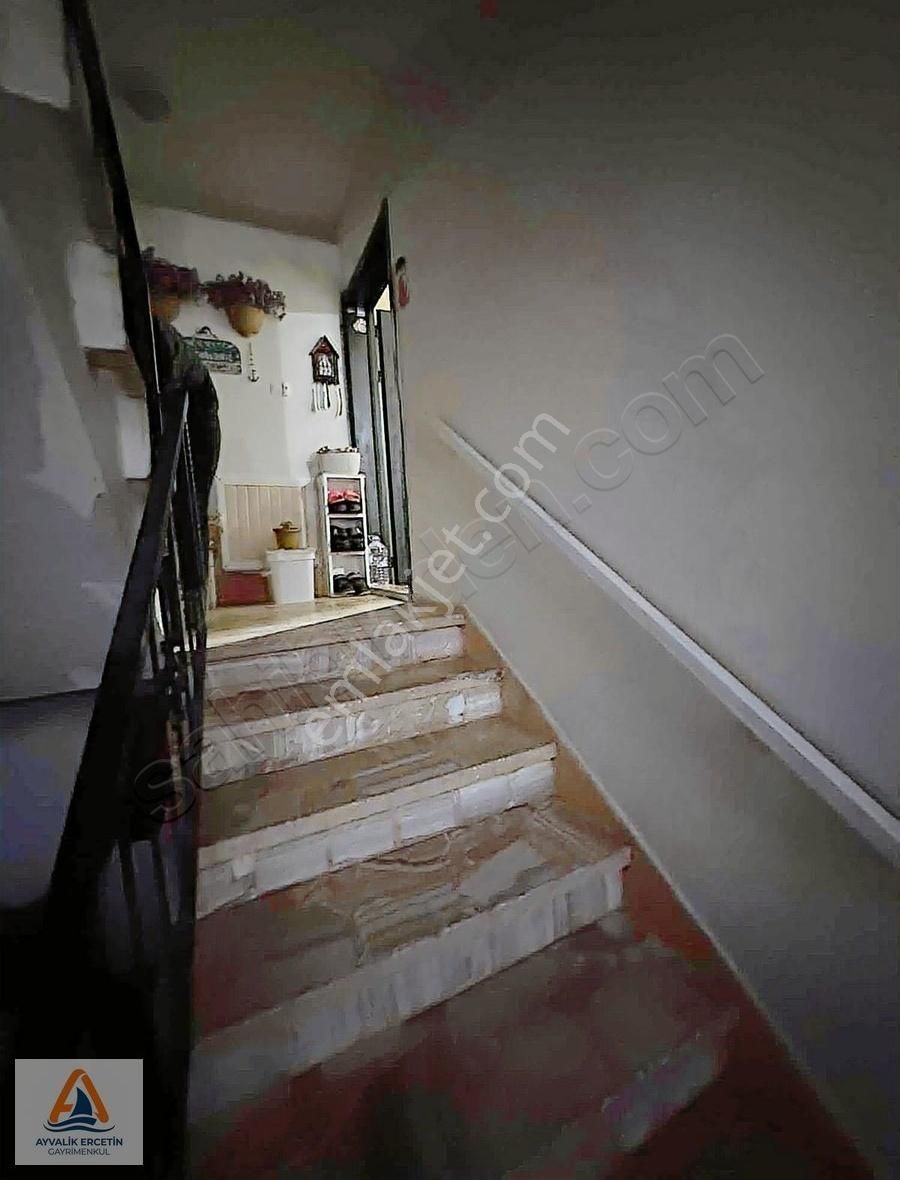 Ayvalık Sarımsaklıda Denize 50 Metre 2+1 Site İçi Bakımlı Daire - Görsel 10