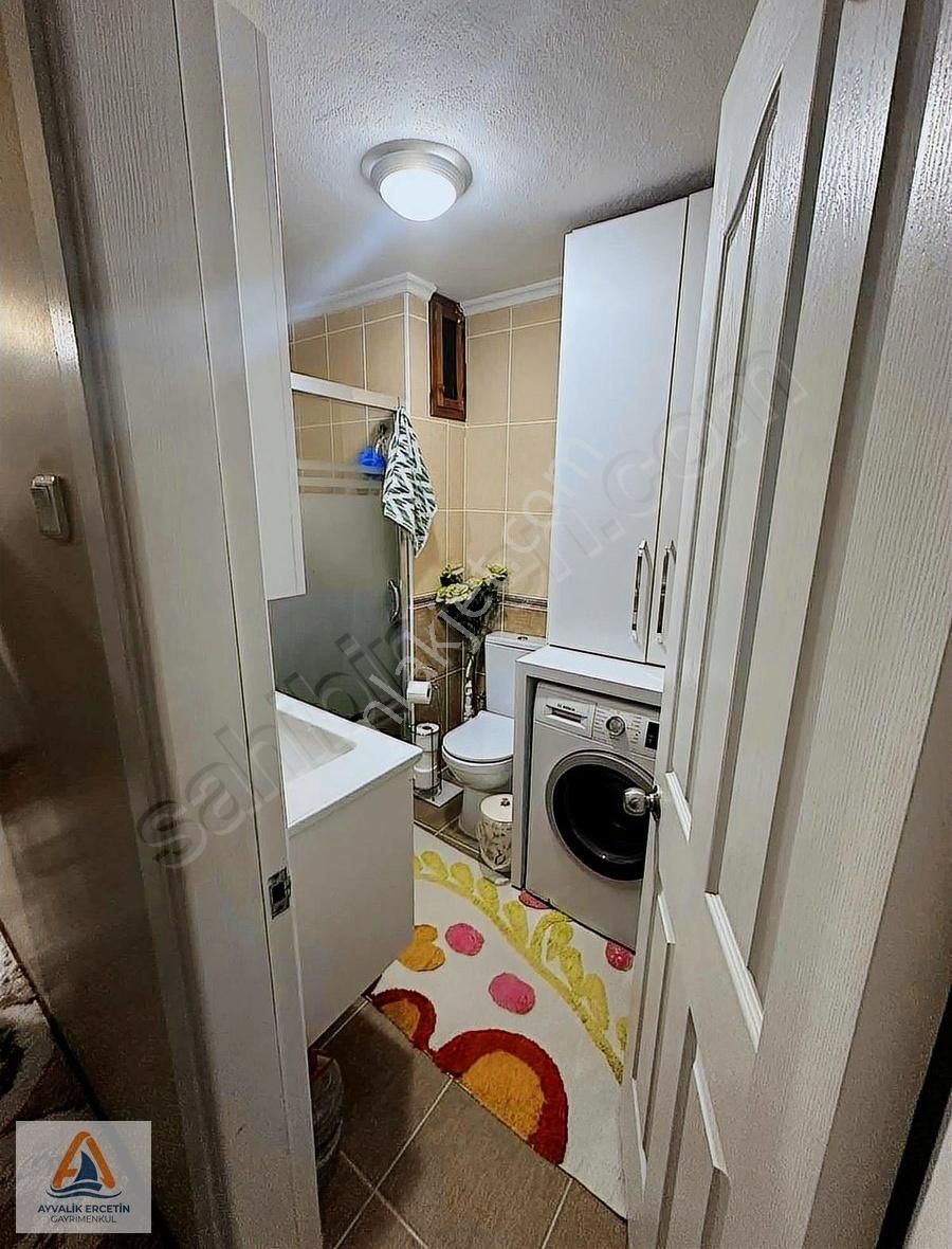 Ayvalık Sarımsaklıda Denize 50 Metre 2+1 Site İçi Bakımlı Daire - Görsel 15