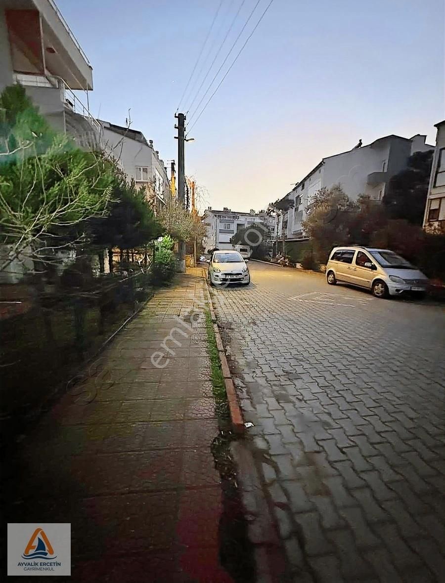 Ayvalık Sarımsaklıda Denize 50 Metre 2+1 Site İçi Bakımlı Daire - Görsel 14
