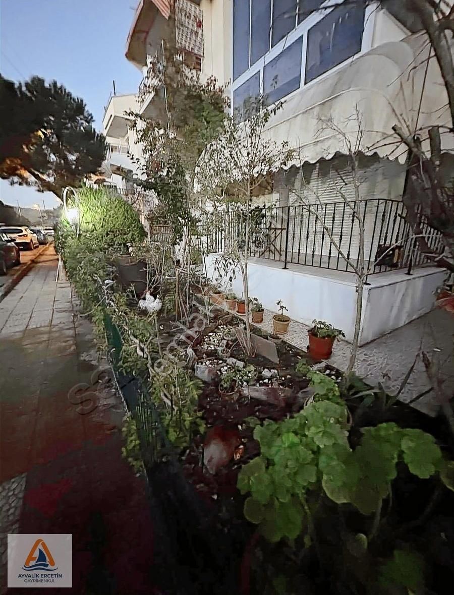Ayvalık Sarımsaklıda Denize 50 Metre 2+1 Site İçi Bakımlı Daire - Görsel 16