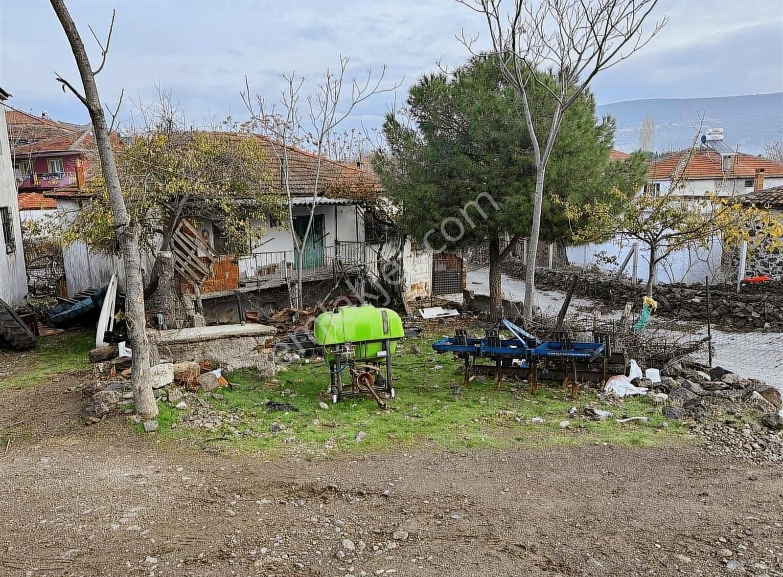 Ayvalık Çakmak Satılık Müstakil Ev Ayvalık Çakmak Mahallesinde Denize Sadece 10 Km Olan Müstakil Ev