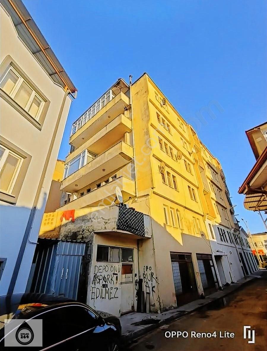 Adapazarı Papuççular Satılık Daire Merkez Pabuçcular Mahallesinde 3+1 140 M2 Satılık Daire