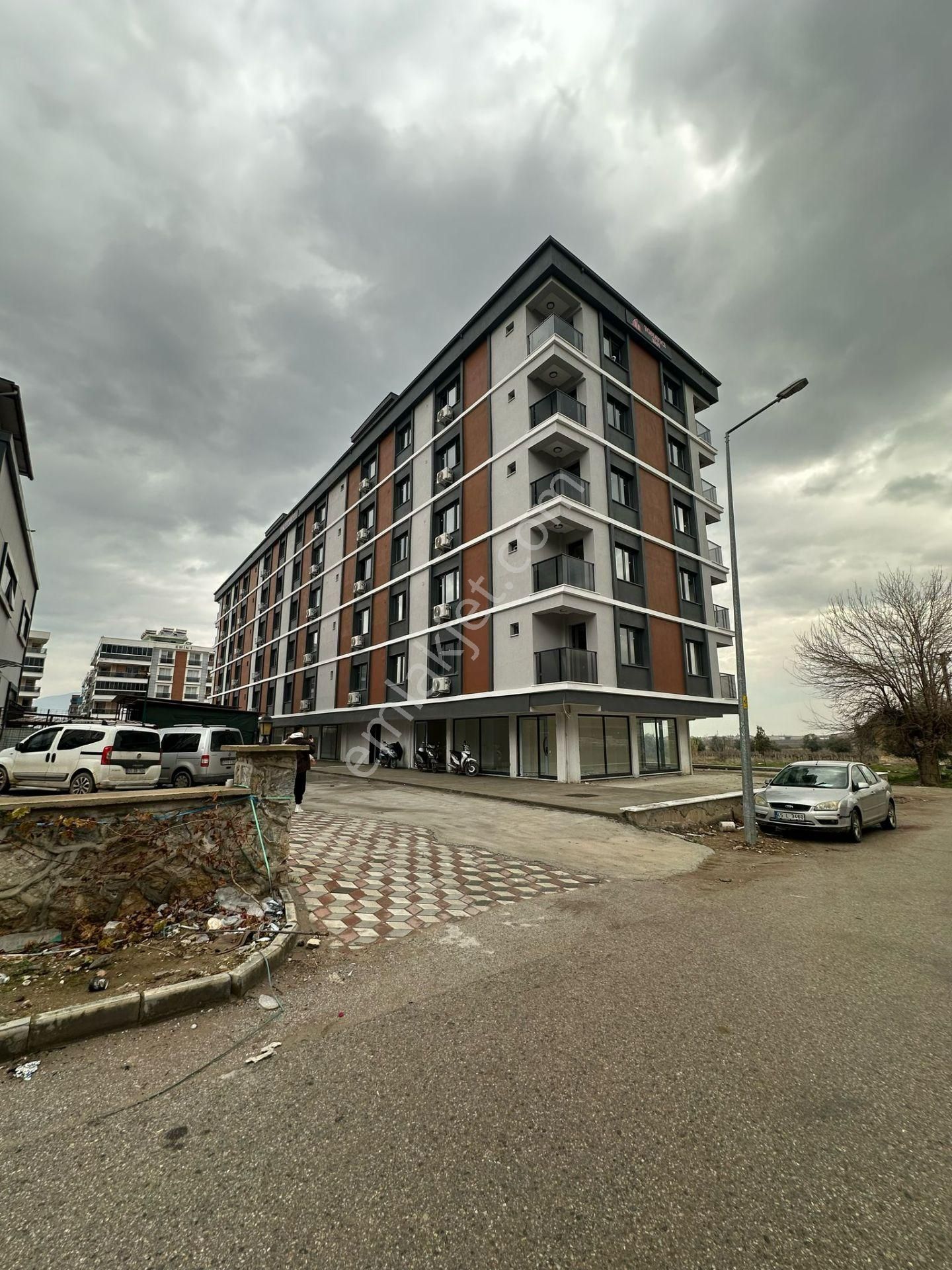 Alaşehir Kurtuluş Satılık Daire 🏠rota Gayrimenkul' Den Kurtuluş Mah. De 1+1 Açık Mutfak Satılık Daire🏠