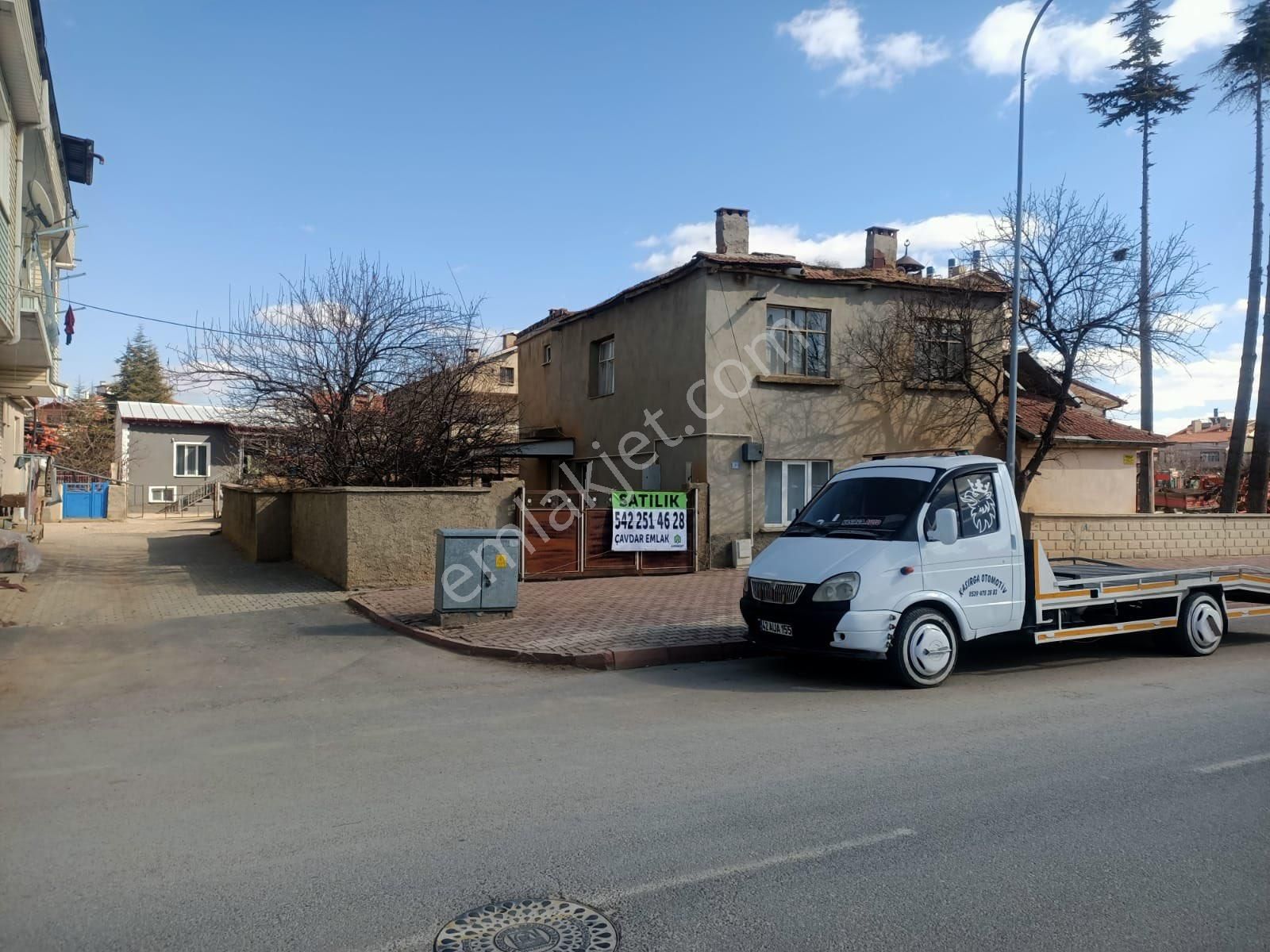 Çavdar Emlak’tan Satılık Müstakil Ev Ve Arsası - Görsel 2