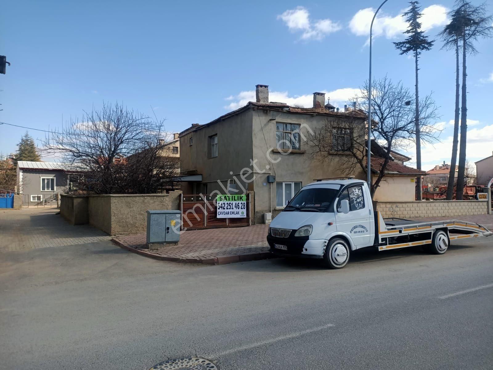 Çavdar Emlak’tan Satılık Müstakil Ev Ve Arsası - Görsel 4