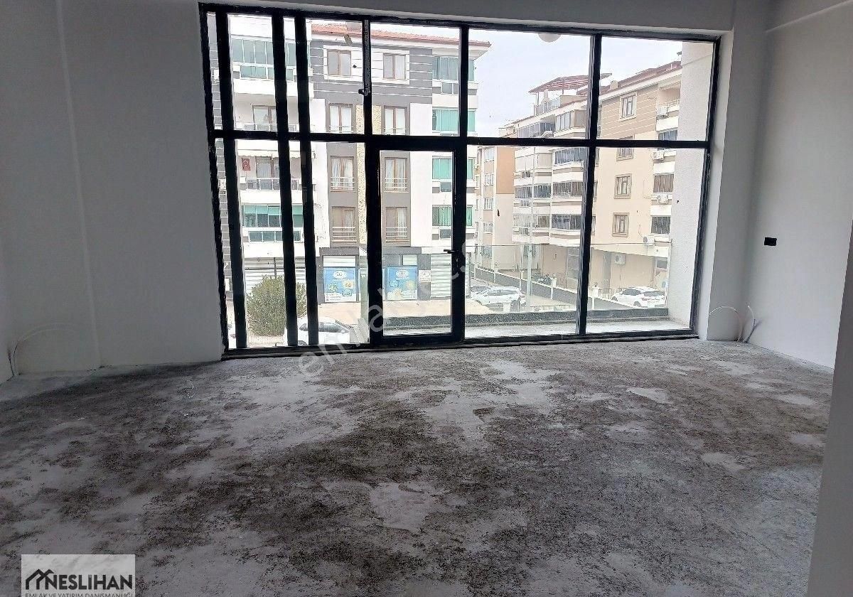 Merkezefendi Mehmet Akif Ersoy Kiralık Bina Albayrak/meydanı/yakını 400 M2 Kapalı Alanı Olan İşyeri Kiralıktır