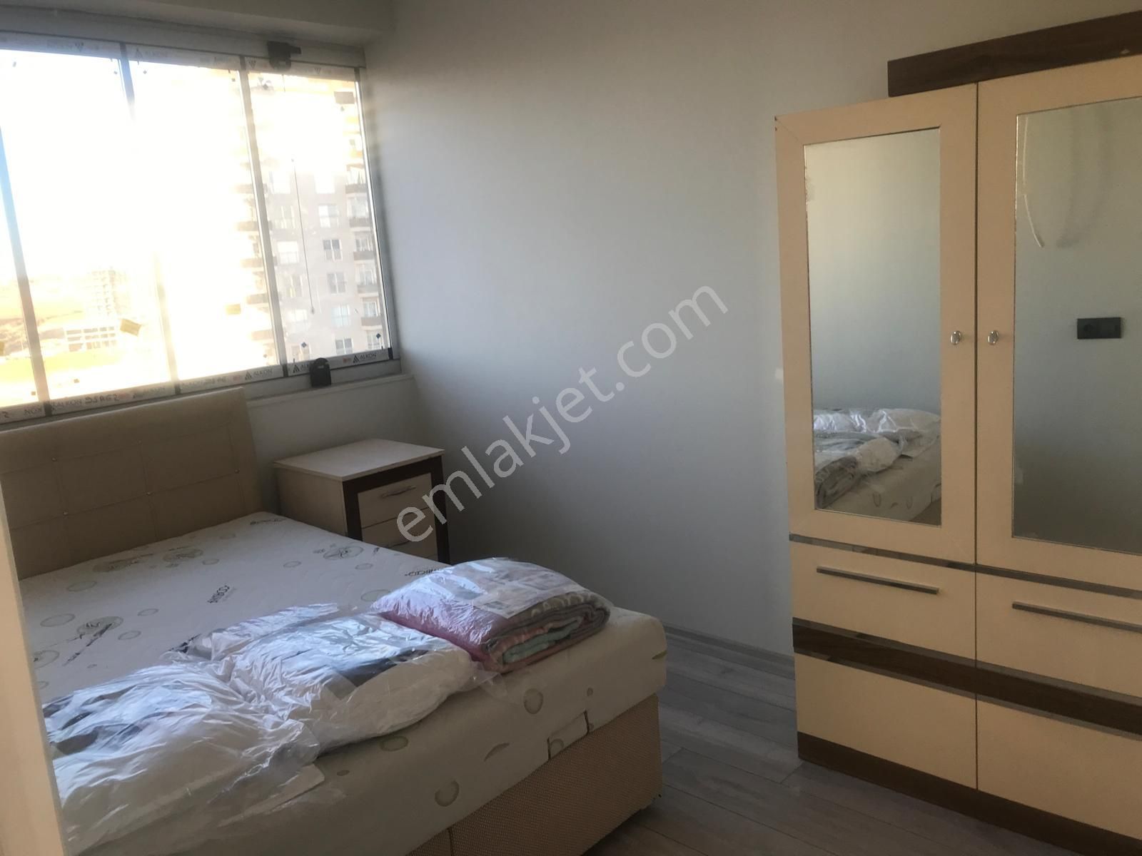 Sarıçam Gültepe Kiralık Daire Adana Sarıçam Stadyum Yolunda Cadde Üzerinde Eşyaları Yeni Geniş 1+1 Kiralık Daire