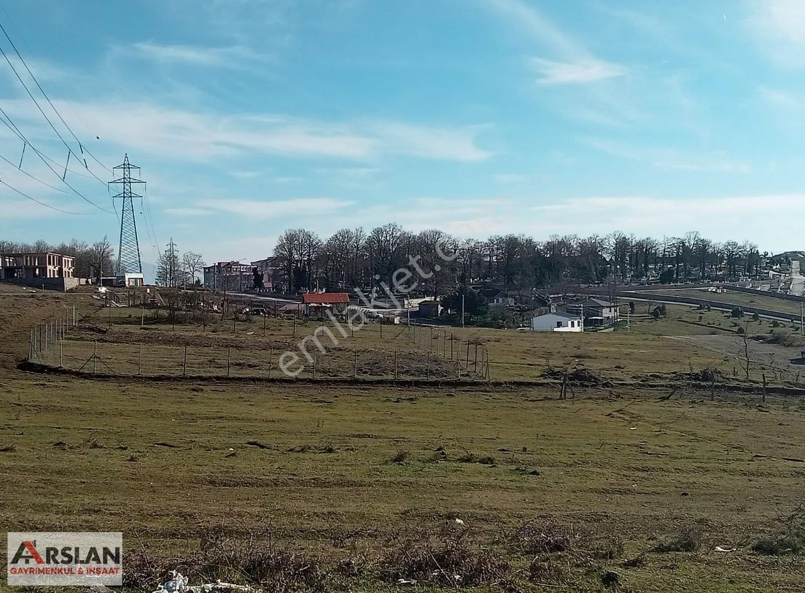 Körfez İlimtepe Satılık Konut İmarlı Körfez Parlayan Yıldızı İlimtepe 801 M2 Arsa