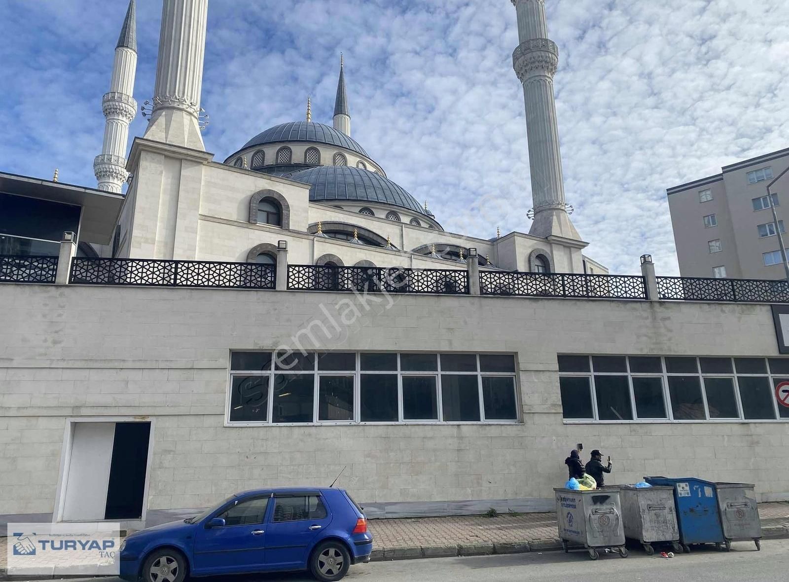 Esenyurt Barbaros Hayrettin Paşa Kiralık Dükkan & Mağaza Turyap Taç'tan Cadde Üzeri 90 M2.iskanlı İşyeri