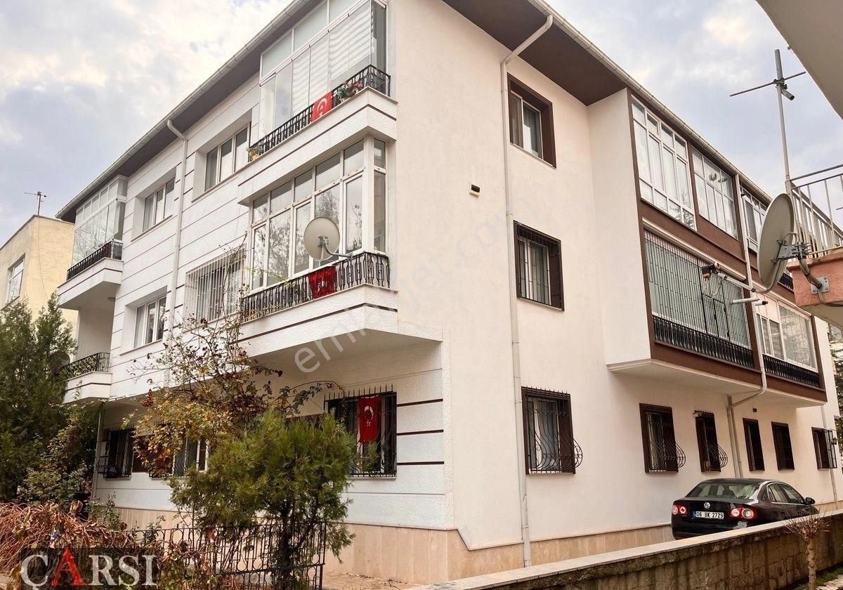 Çankaya Bahçelievler Kiralık Daire Çarşı”dan Başkent Hastanesine Adım Mesafesinde Katta Bakımlı