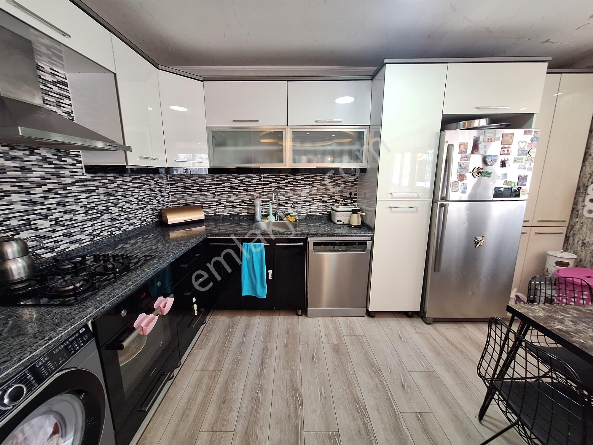 Hatay Pazaryeri İzmirspor Metro Yakını Bakımlı - Görsel 12