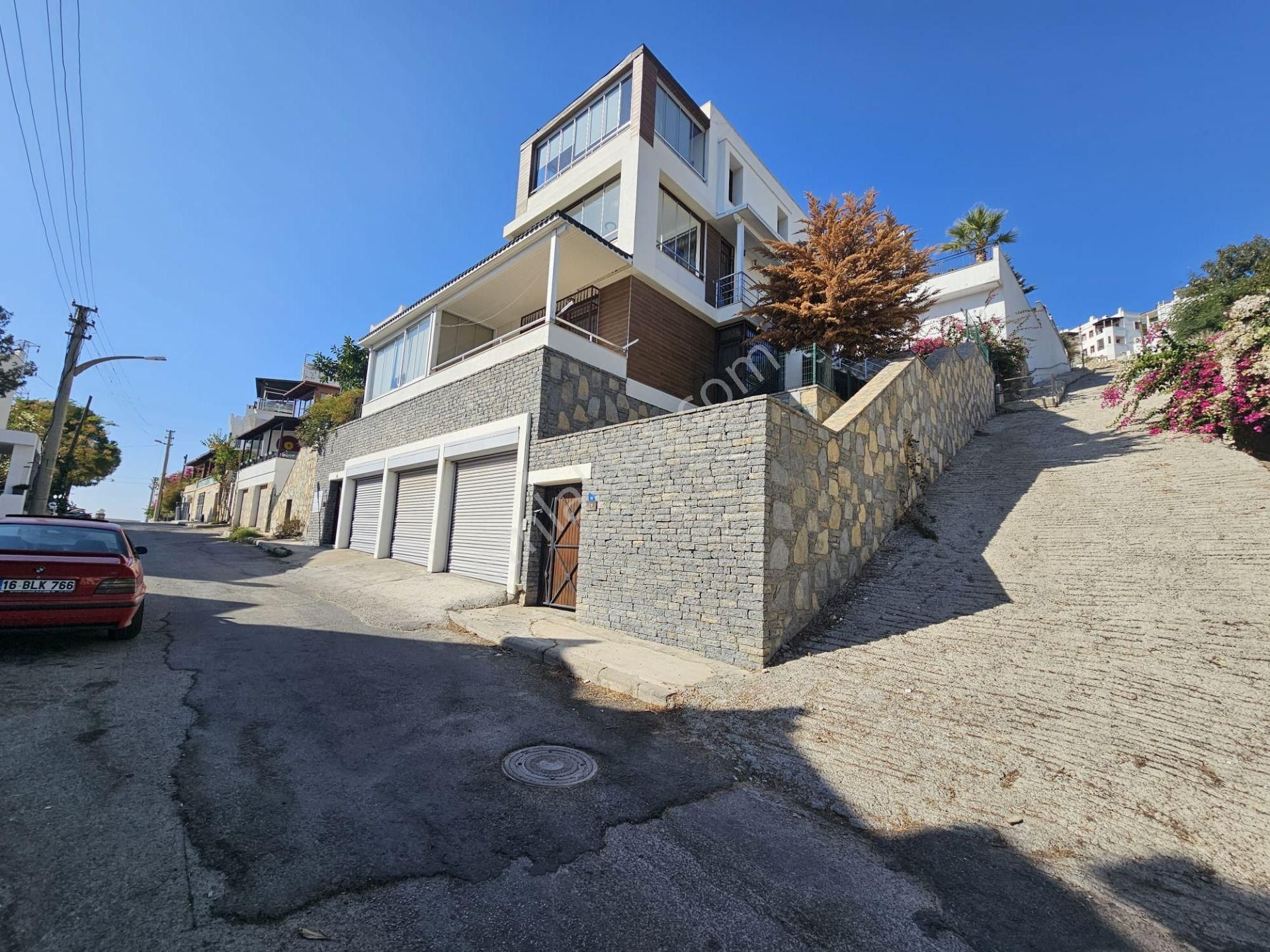 Bodrum Yokuşbaşı Satılık Villa Yokuşbaşı Kapalı Otopark Bağımsız Mutfaklı 3+1 Dubleks