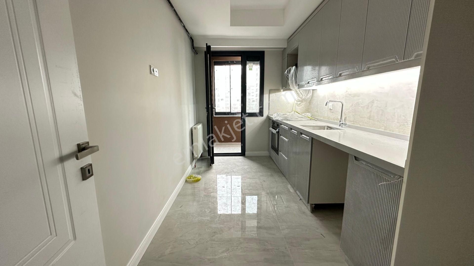 Bağcılar Kirazlı Satılık 3+1 Özel Konumda 3+1 Sıfır Daire. Vizyon - Görsel 4