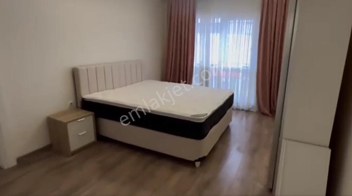 Nilüfer Ataevler Kiralık Daire Ataevler Komşu Park Sitesi'nde Eşyalı Kiralık 3+1 Daire