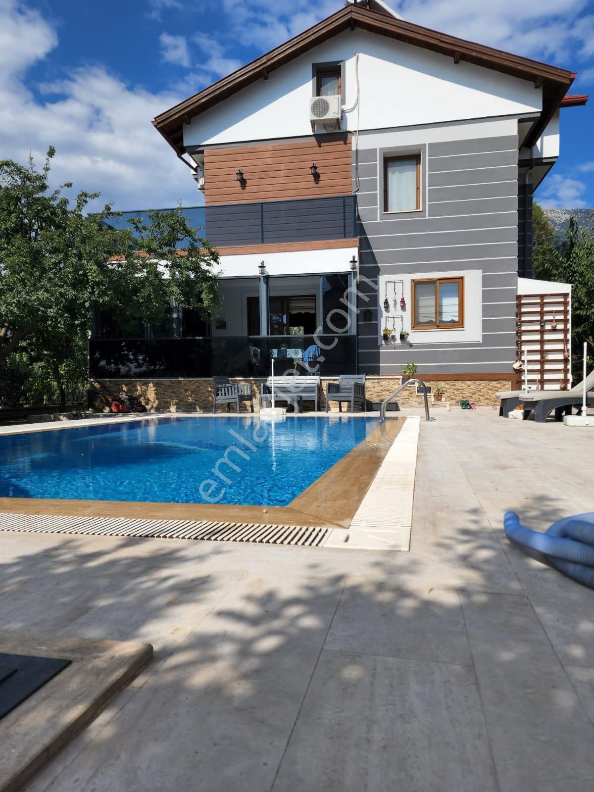 Fethiye Ölüdeniz Satılık Villa Fethiye Ovacık'ta Müstakil Havuzlu Villa