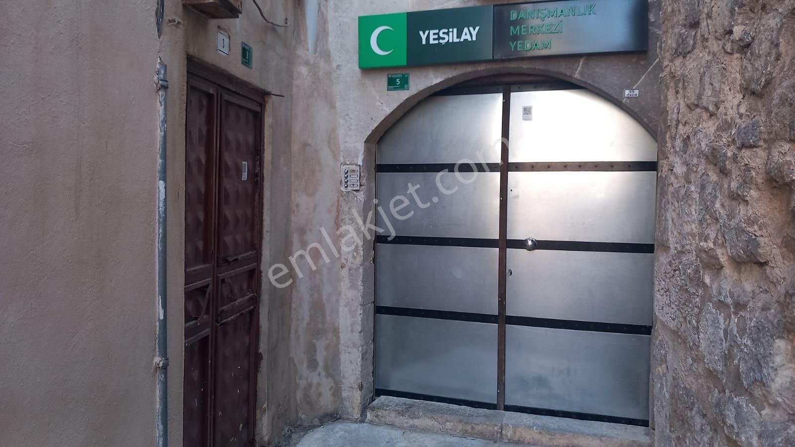 Eyyübiye Pınarbaşı Satılık Daire Şanlıurfa Merkez Haşimiyede 2 Katlı Müstakil Ev