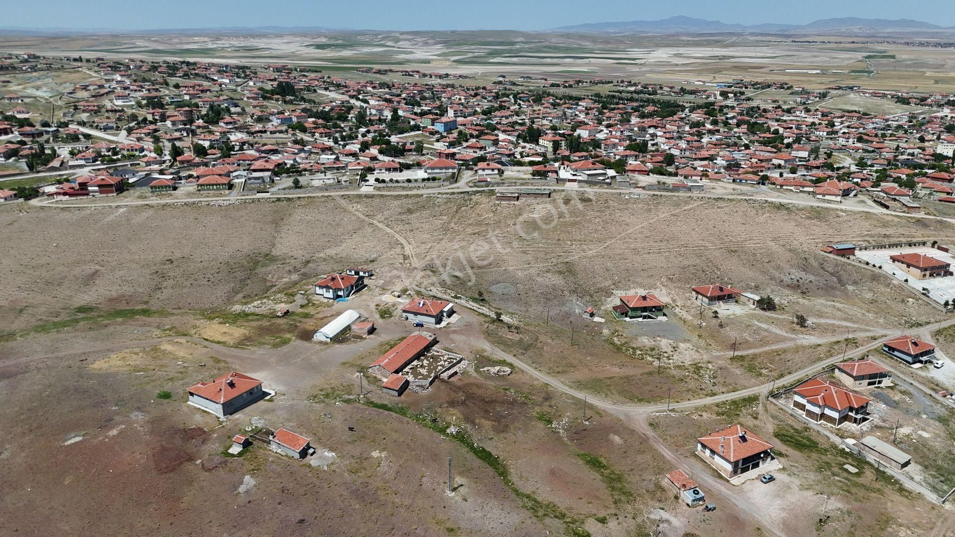 Cihanbeyli Kütükuşağı Satılık Konut İmarlı Konya / Cihanbeyli / Kütükuşağı'nda 532 M² Cadde Üzeri Müstakil Konut İmarlı Yatırımlık Arsa