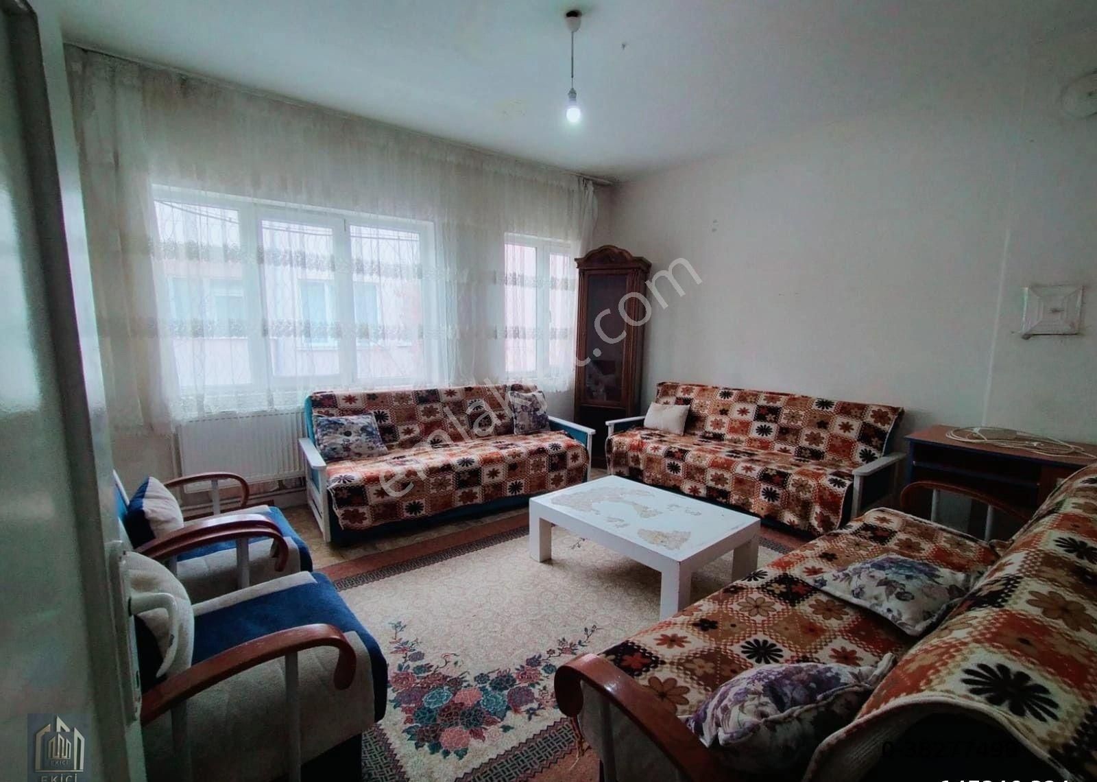 Tepebaşı Tunalı Kiralık Daire Tunalı Mahallesinde 4+1 Eşyalı Kiralık Daire