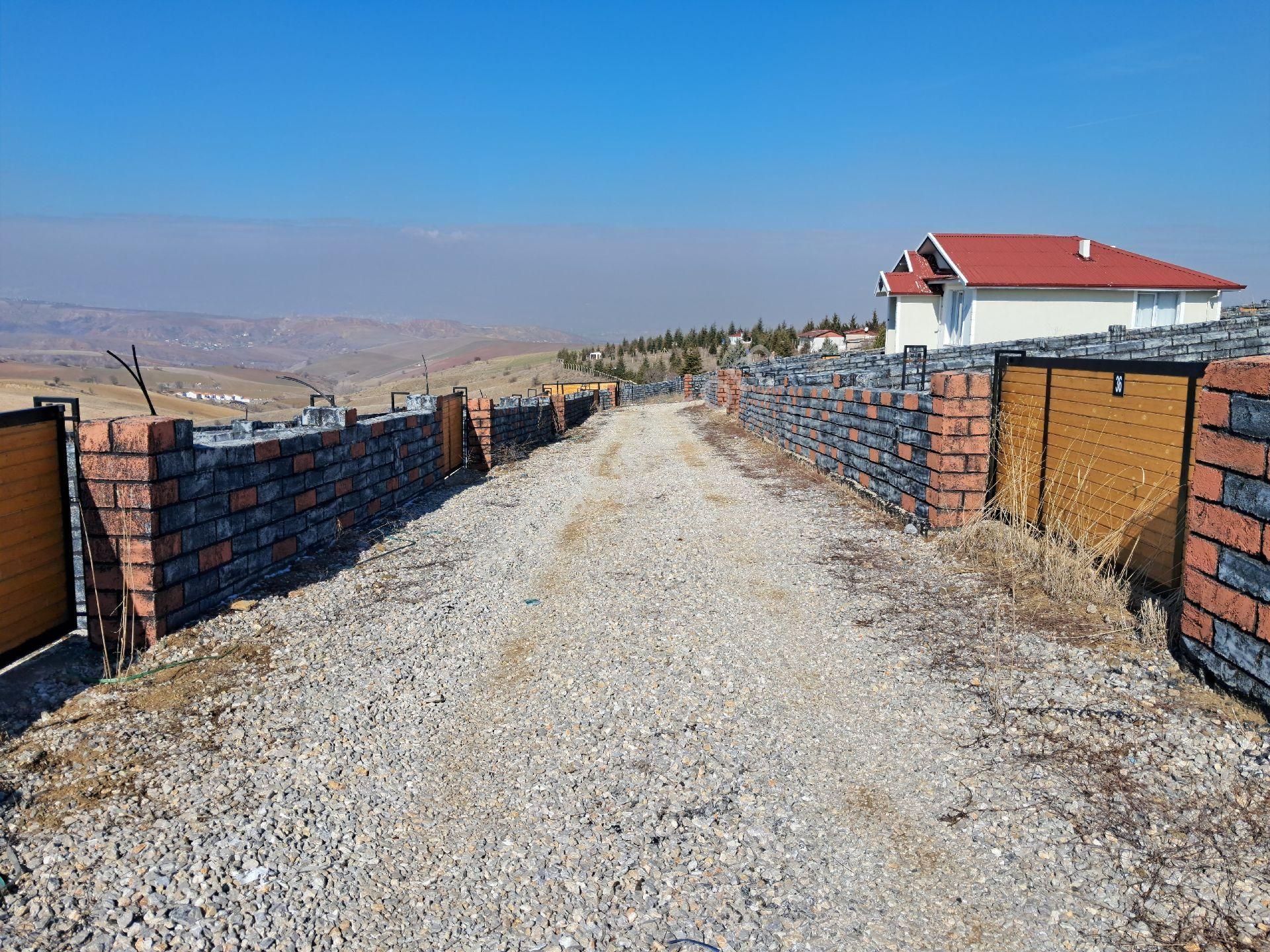 Altındağ Aydıncık Satılık Tarla Aydıncık Elektrik Suyu Aktif 600m2 Etrafı Duvarlarla Çevrili Hobi Bahçesi