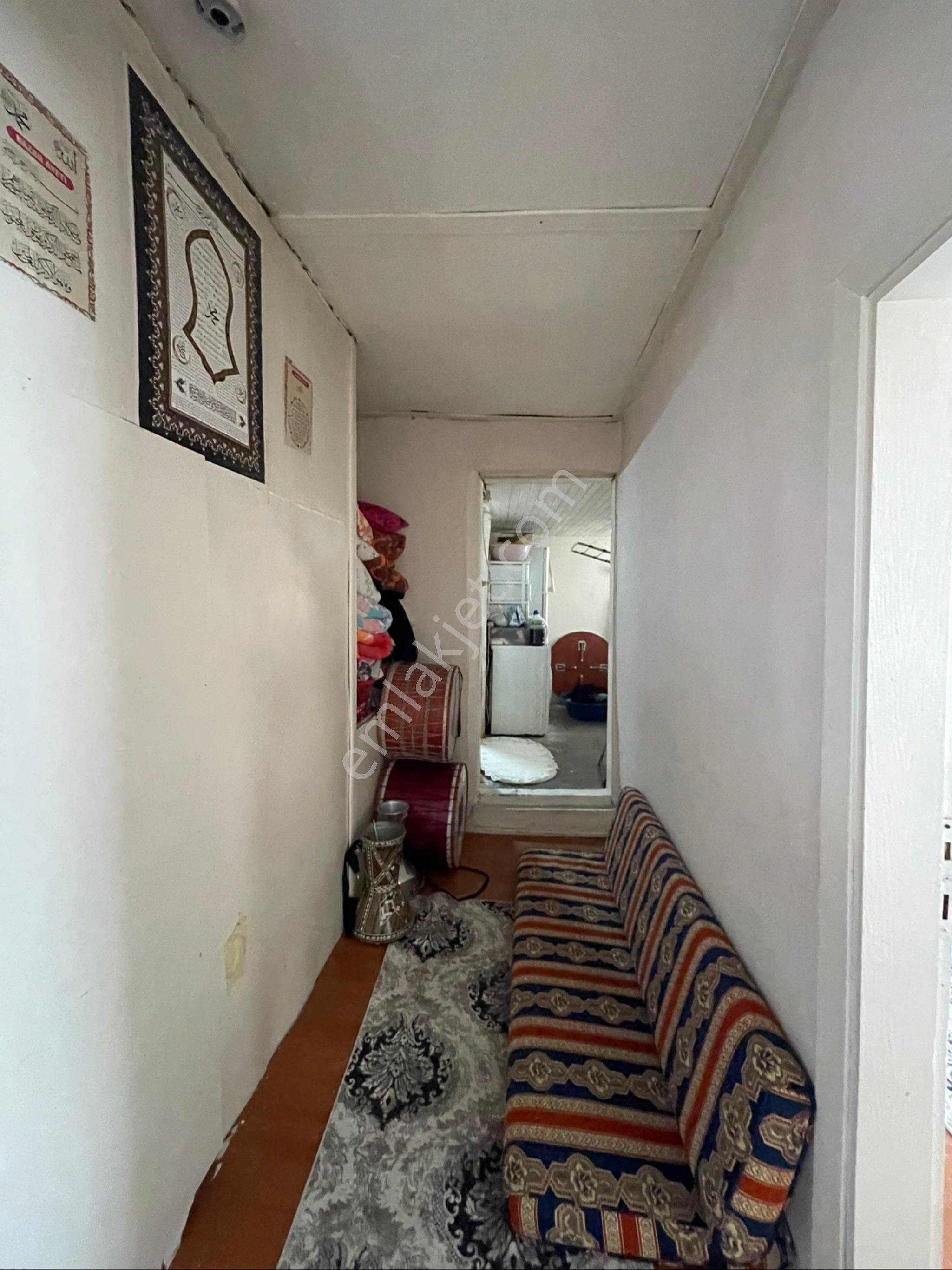 Elmasbahçelerde İmarlı 2 Katlı Müstakil Bina - Görsel 4