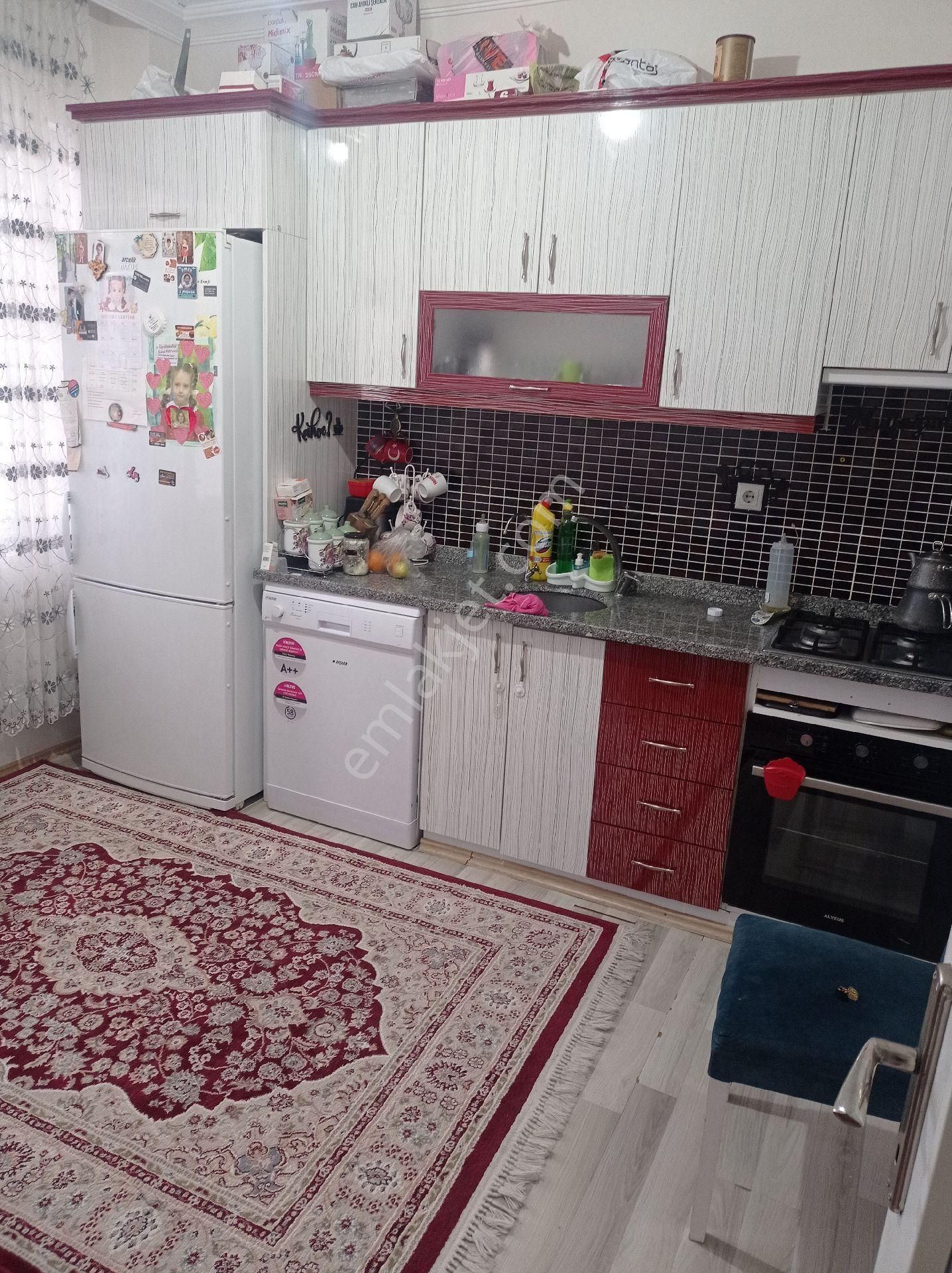 Tosya Bahçelievler Satılık Daire 3cepheli, Cadde Uzeri Genis 3+1daire