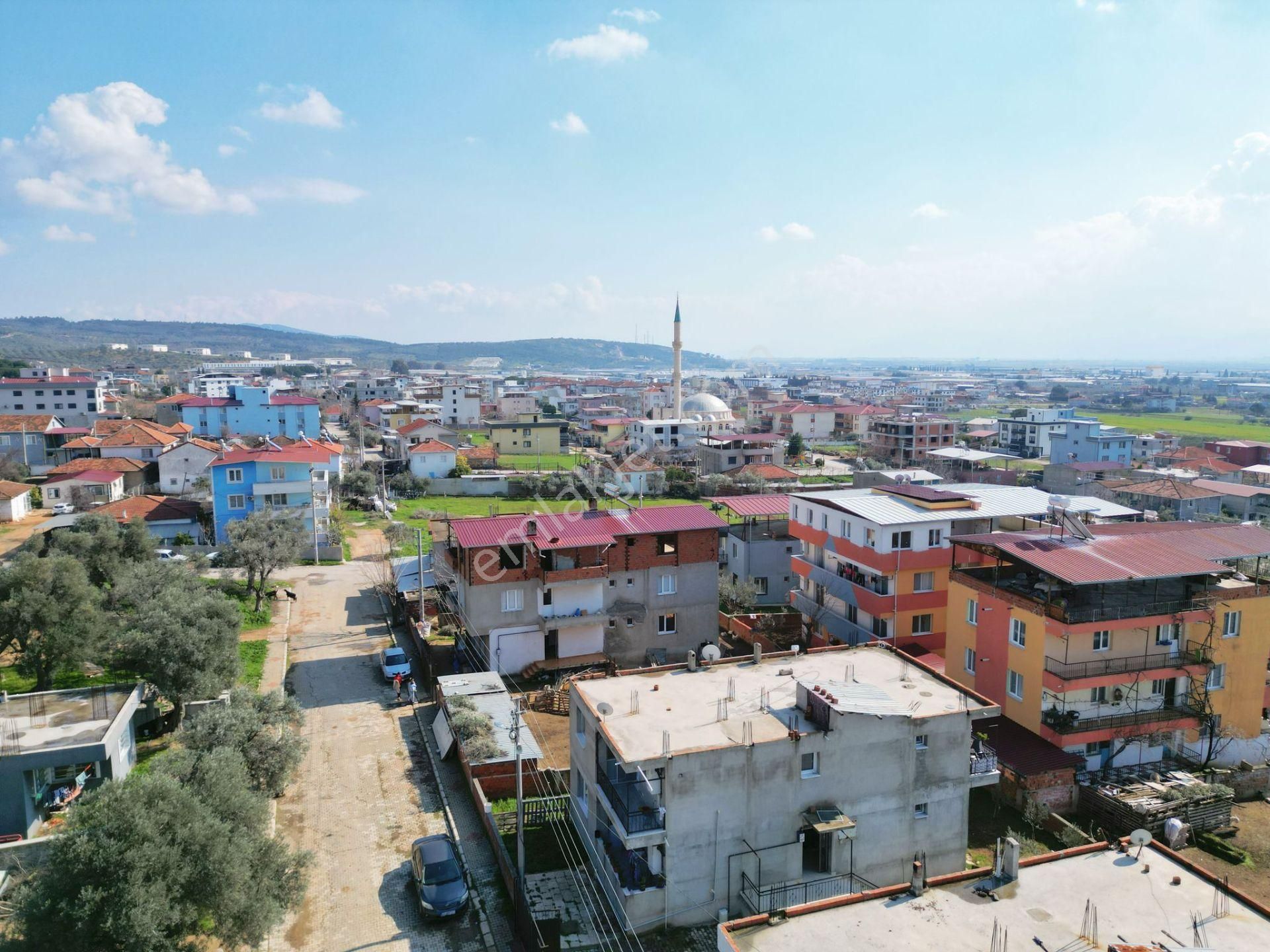 Torbalı Yazıbaşı Satılık Konut İmarlı Yazıbaşı Mah. Anayola Ve Merkeze Yakın İmarlı Köşe Parsel