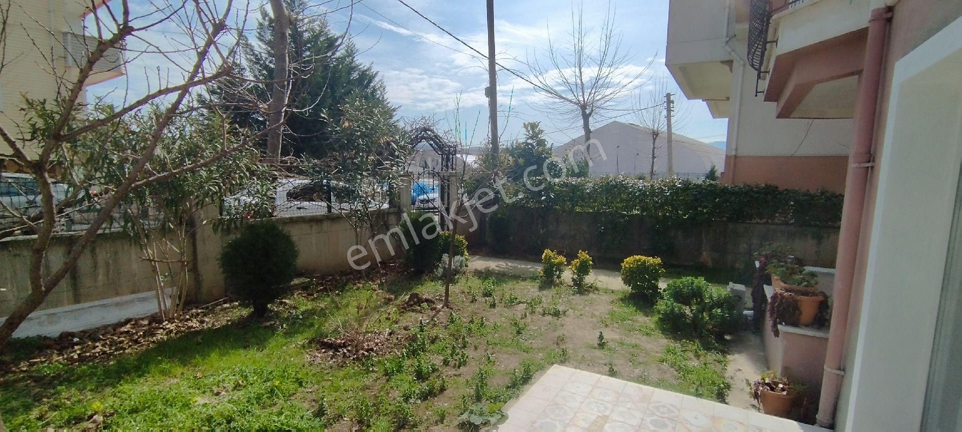 Yalova Yalova Merkez Hastaneye Yakın Kiralık Daire Adnan Mendereste İçi Yapılı 3+1 Bahçe Katı