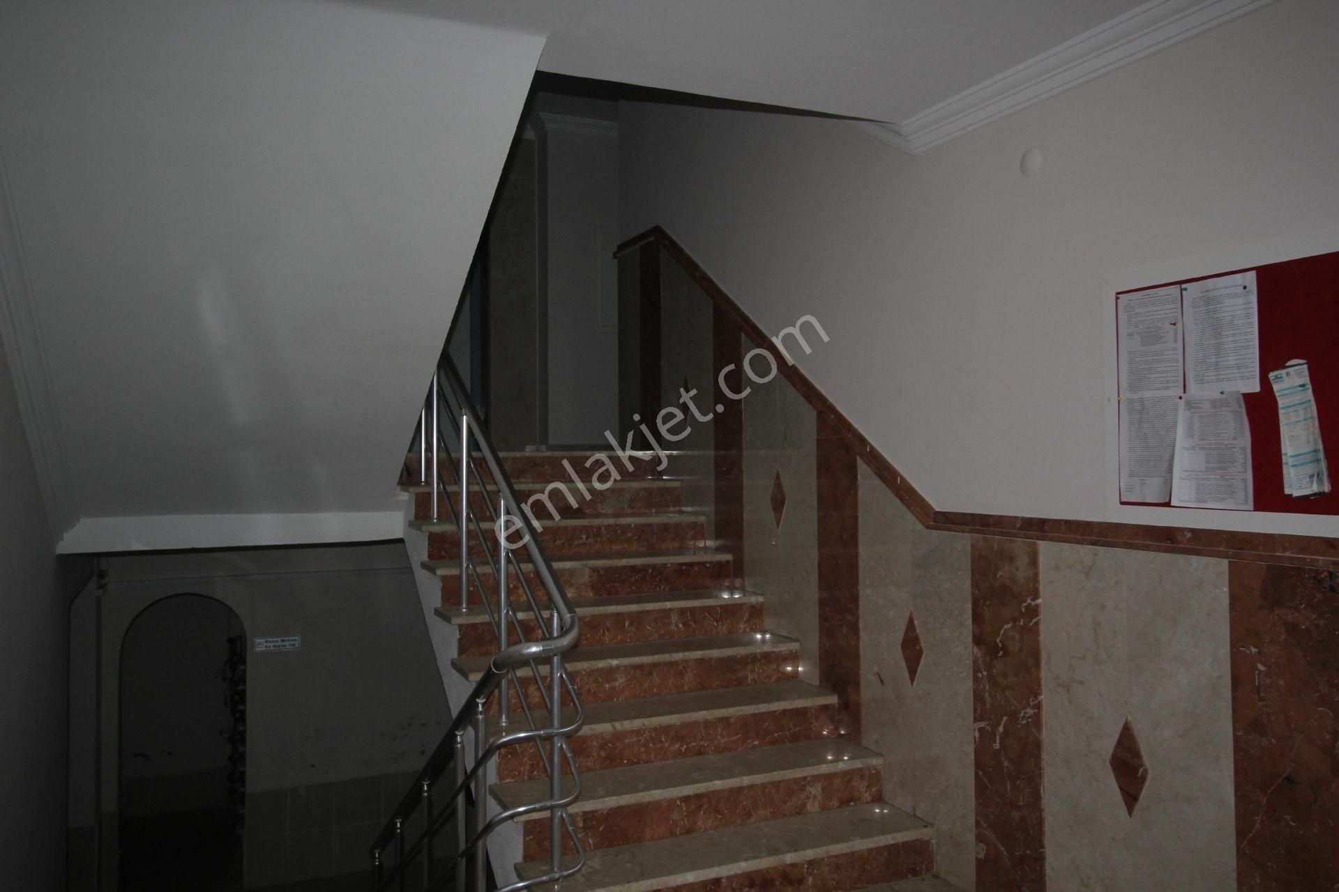 Oba'da Site İçerisinde 2+1 Havuzlu Eşyasız 110 M2 Satılık Daıre - Görsel 22